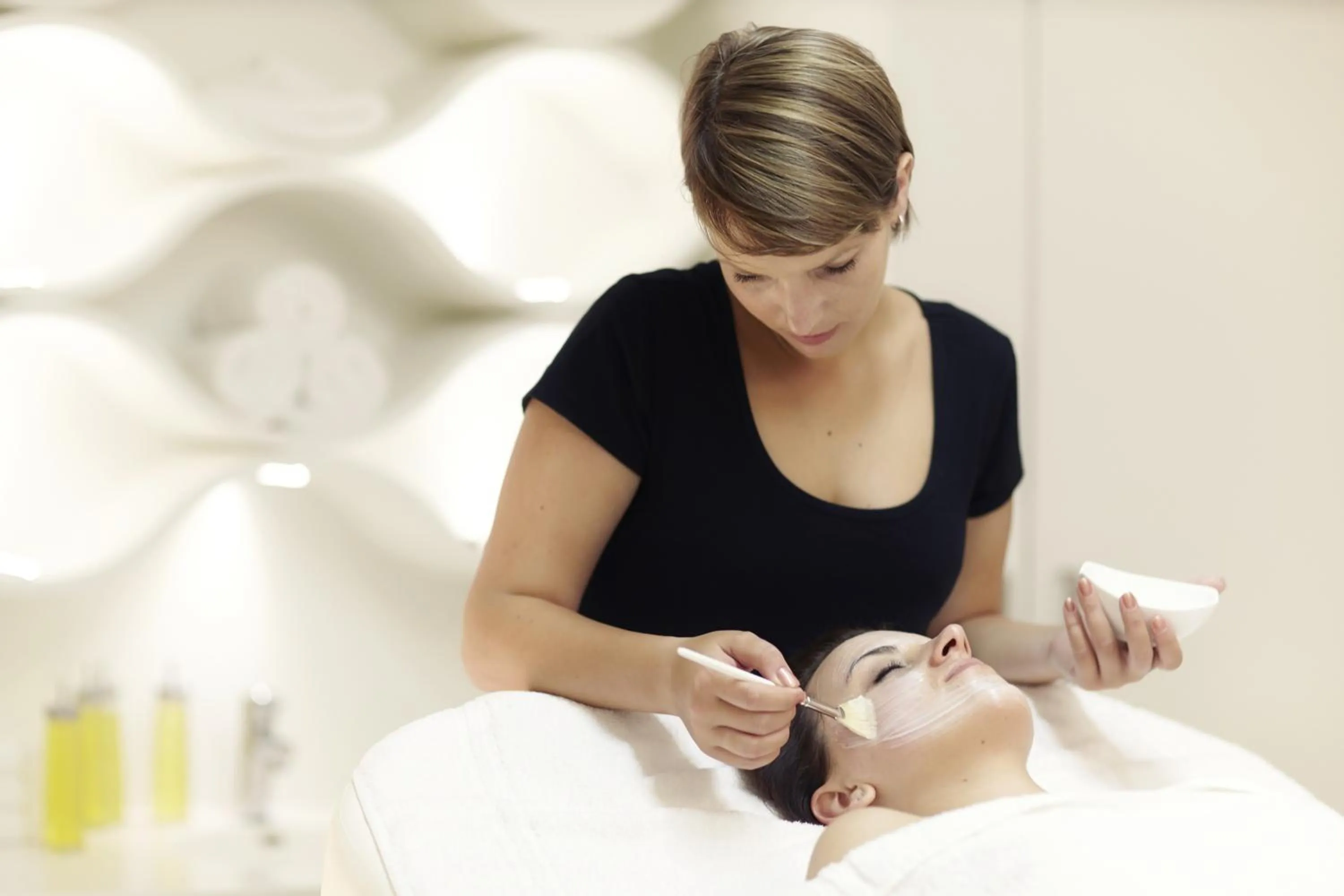 People in Beach Apartments Heiligenhafen