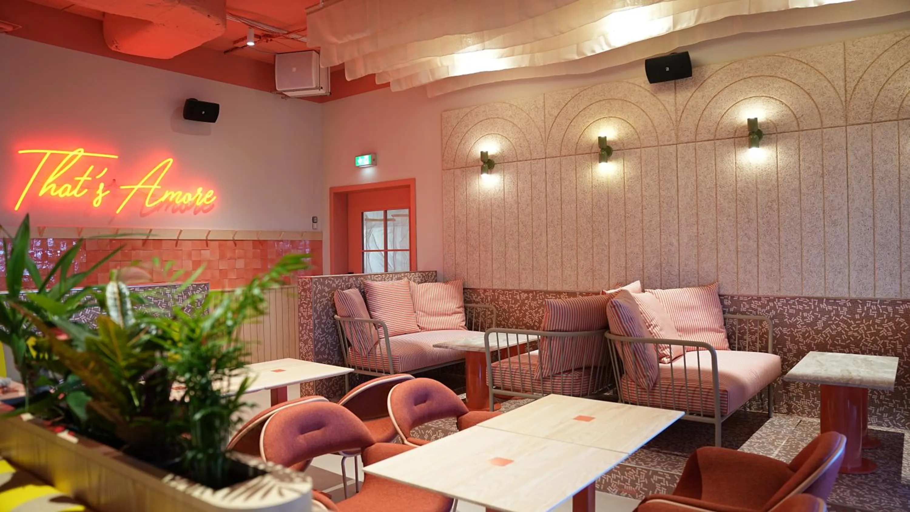 Lounge or bar in Beach Apartments Heiligenhafen