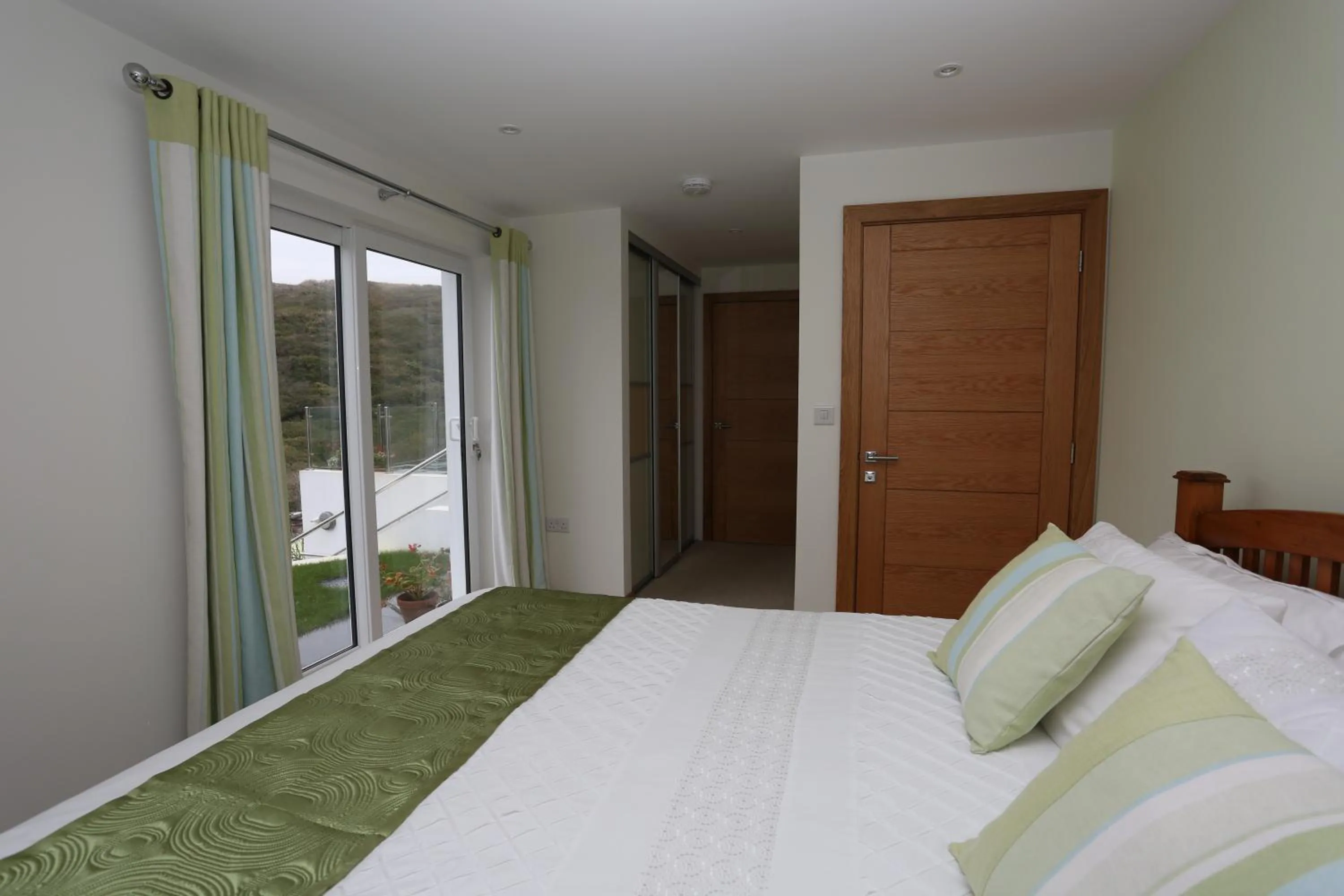 Bed in Holywell Bay B & B