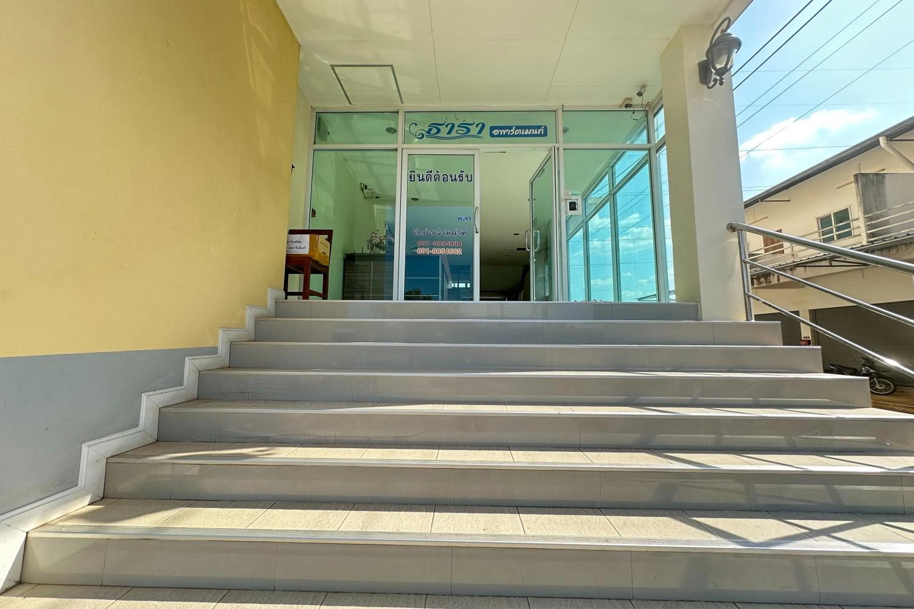 Facade/entrance in Tara Apartment