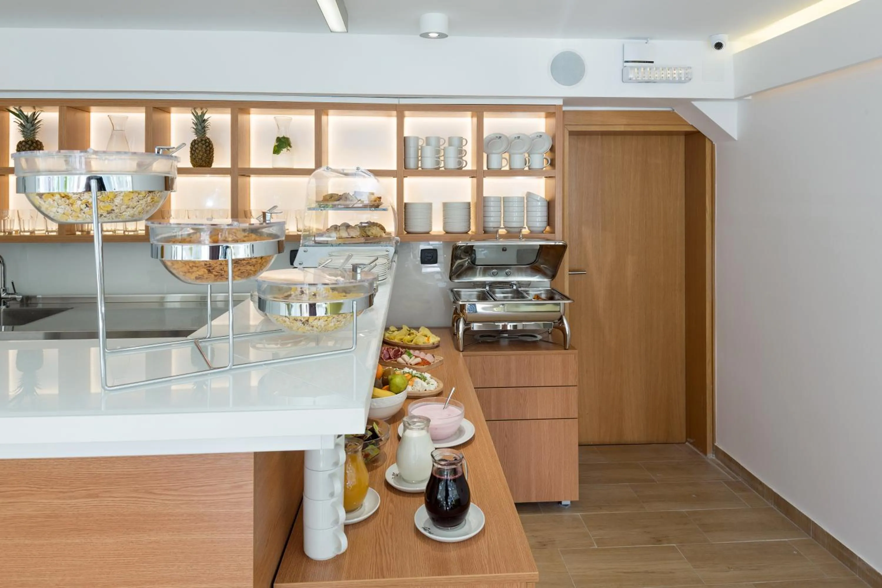 Buffet breakfast in Hotel TESLA - Smart Stay Garni