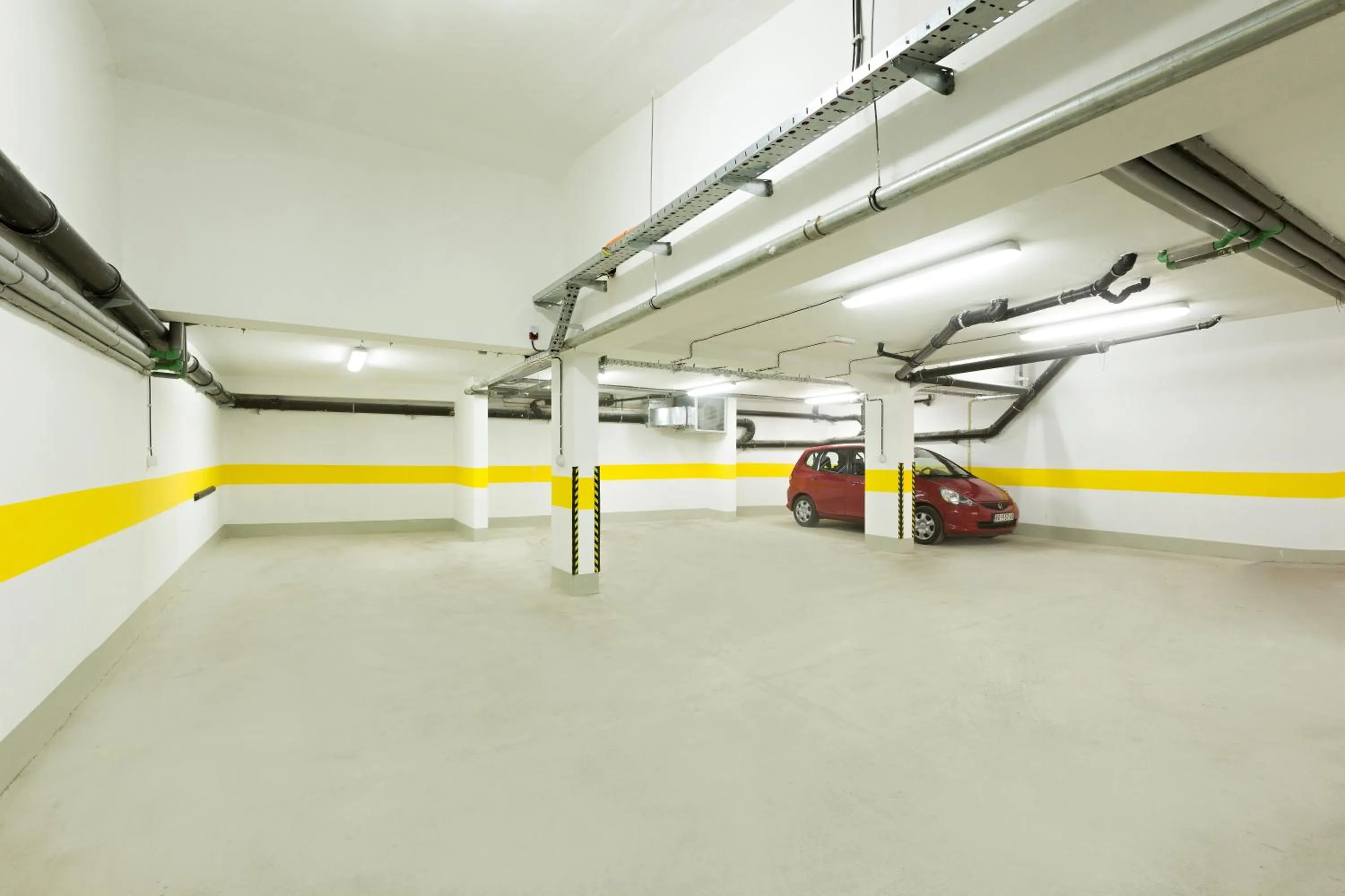 Property building in Hotel TESLA - Smart Stay Garni