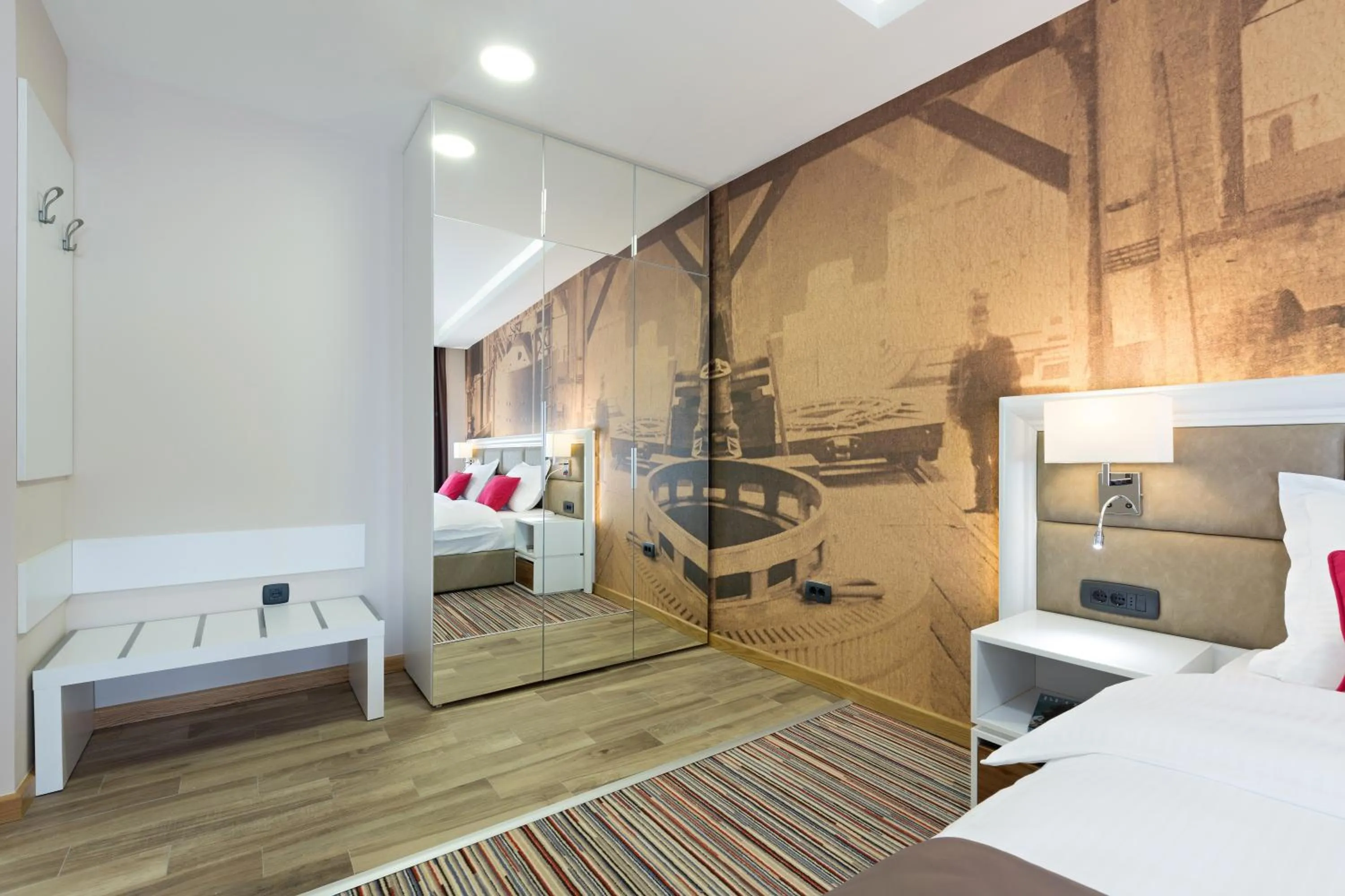 Bedroom, Bed in Hotel TESLA - Smart Stay Garni