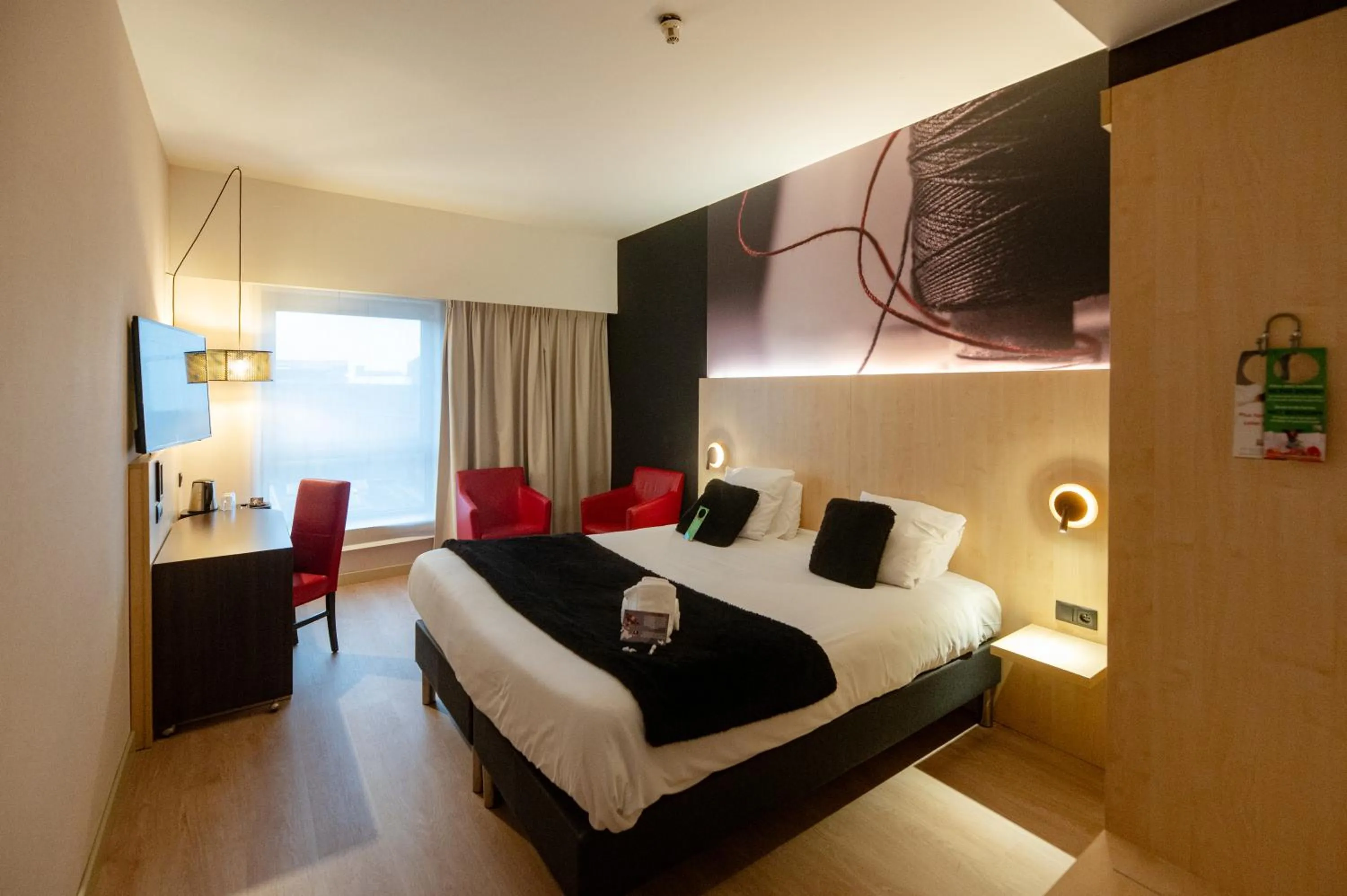 Bedroom, Bed in Hotel & Aparthotel Alize Mouscron