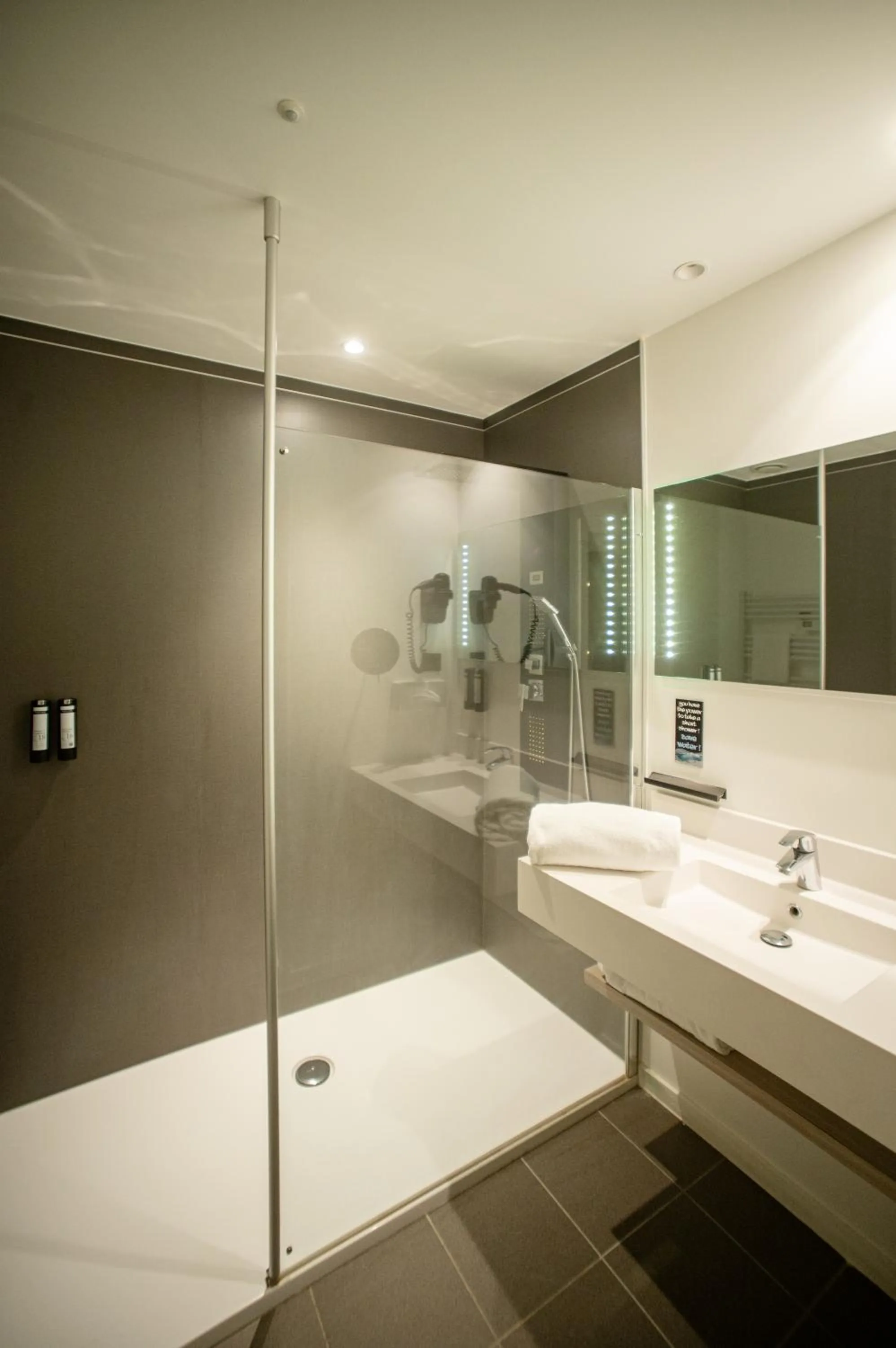 Bathroom in Hotel & Aparthotel Alize Mouscron