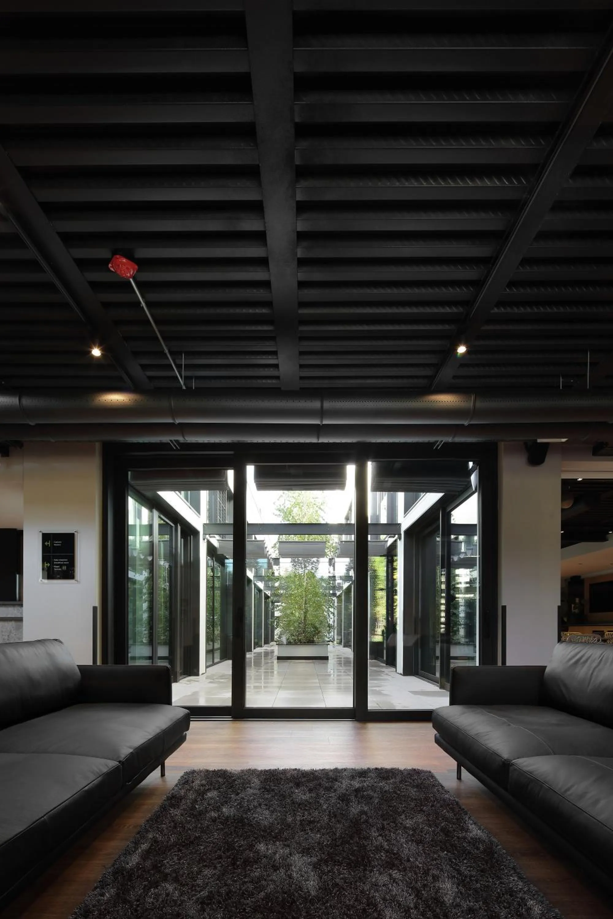 Garden, Bed in VERSOVERDE HOTEL Alzaia Naviglio Grande