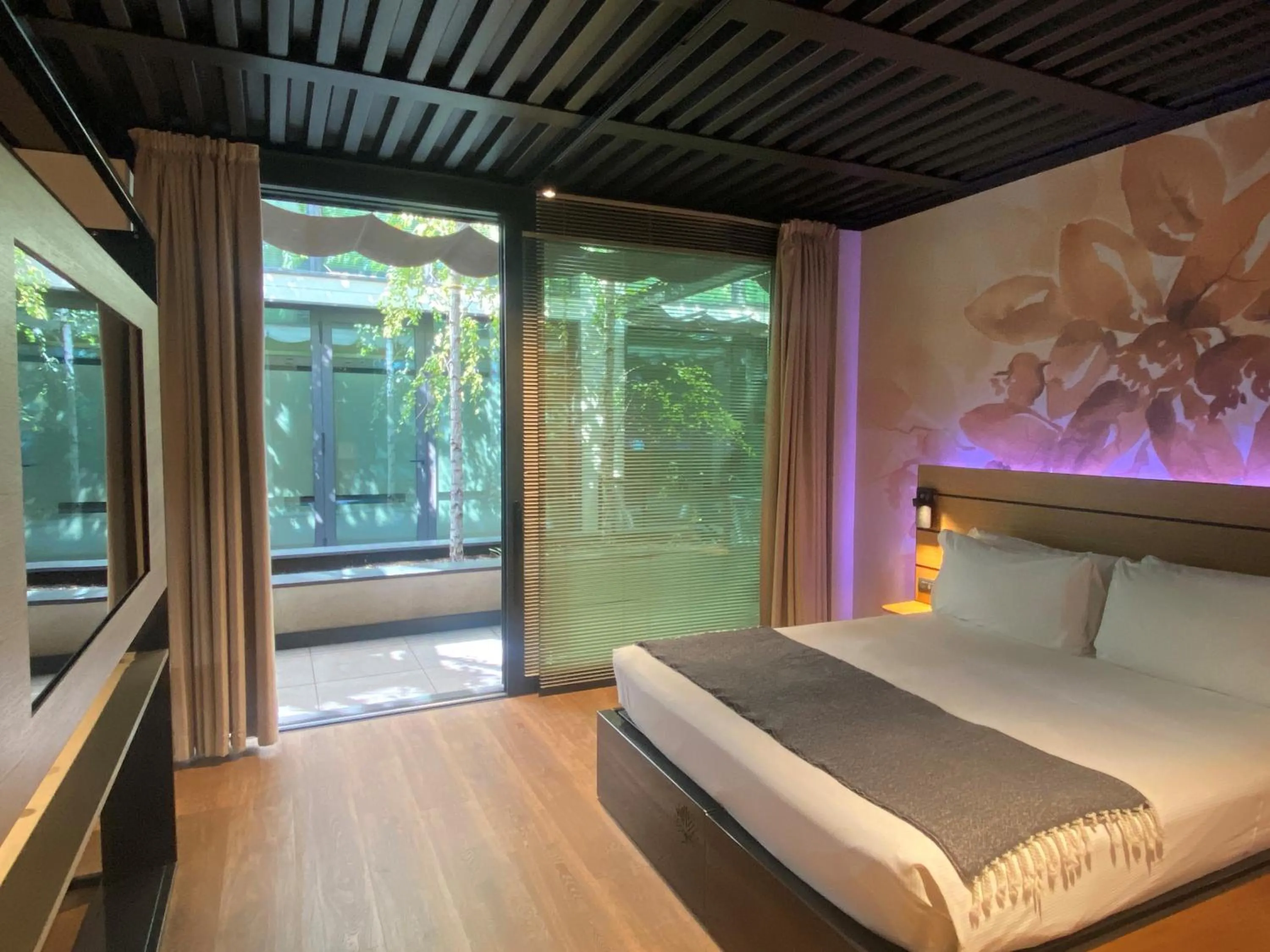 Bedroom, Bed in VERSOVERDE HOTEL Alzaia Naviglio Grande