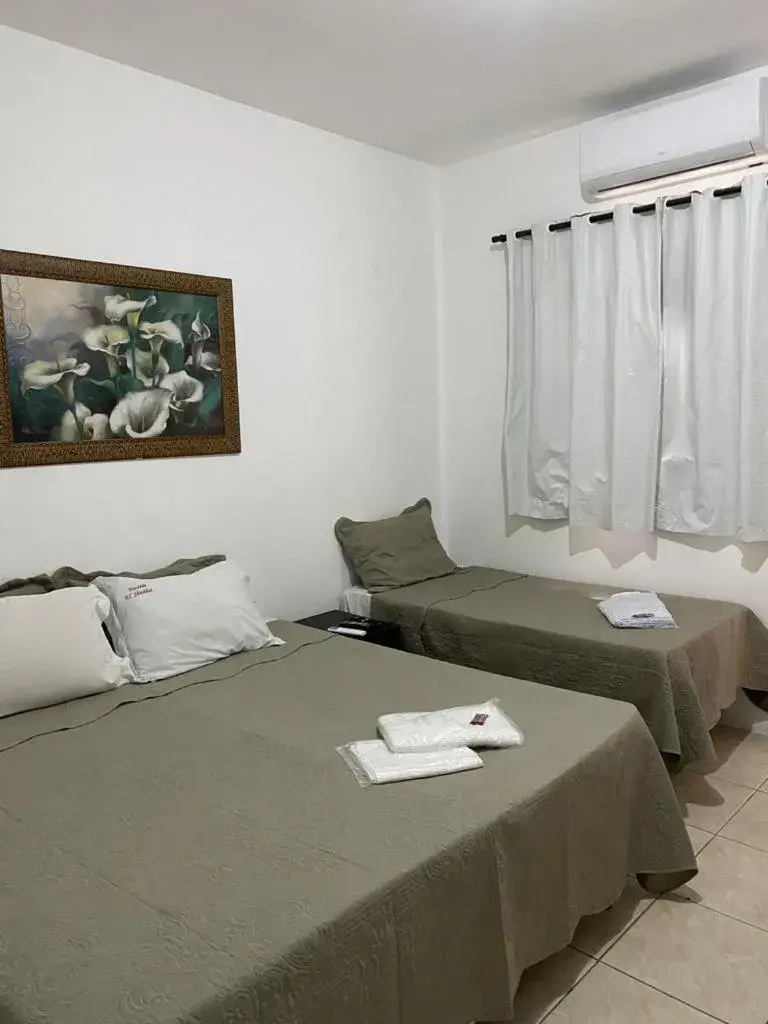 Economy Triple Room in Pousada El Shaddai Economy Triple Room in Pousada El Shaddai