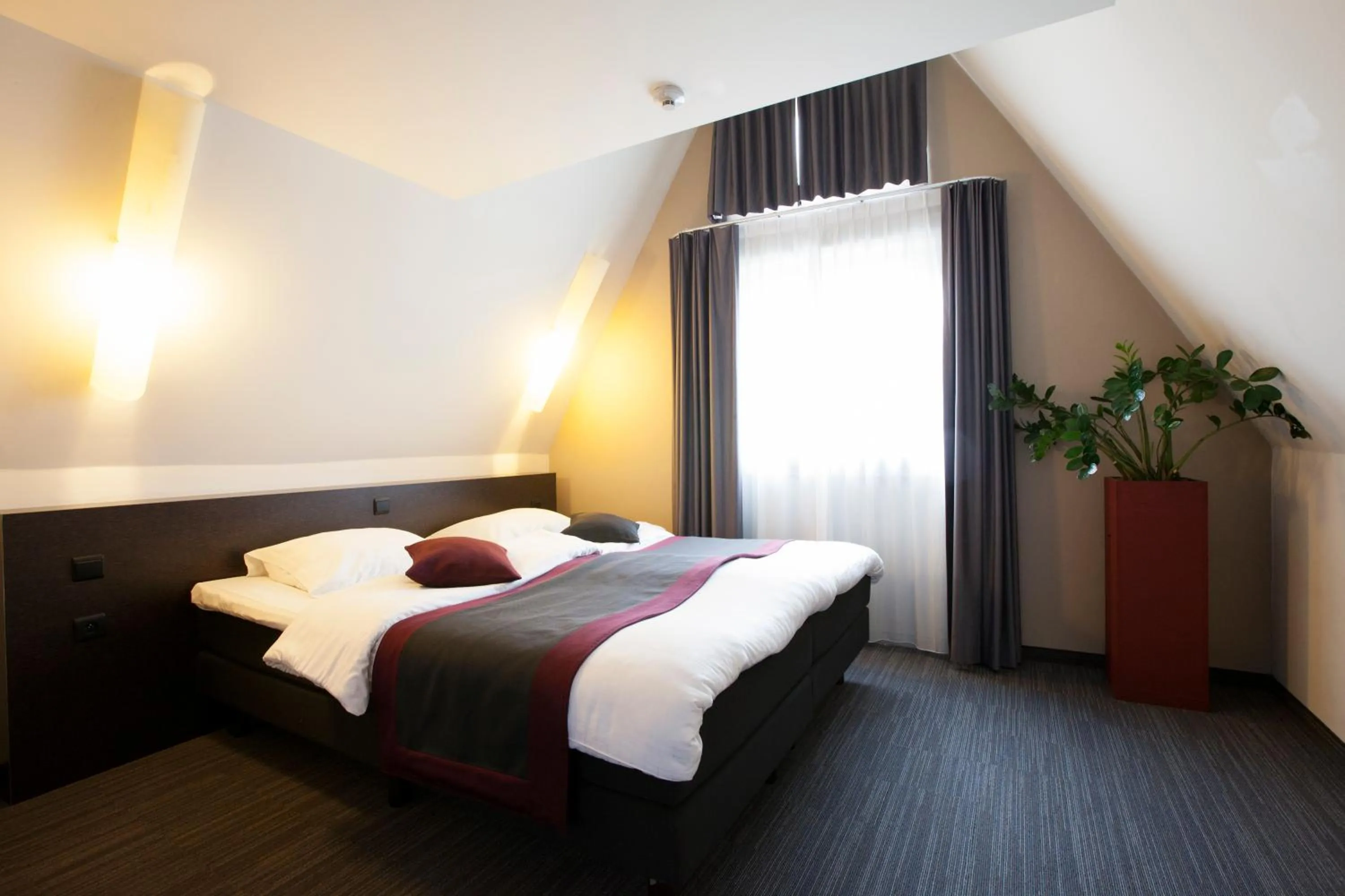 Bedroom, Bed in Hotel Vé