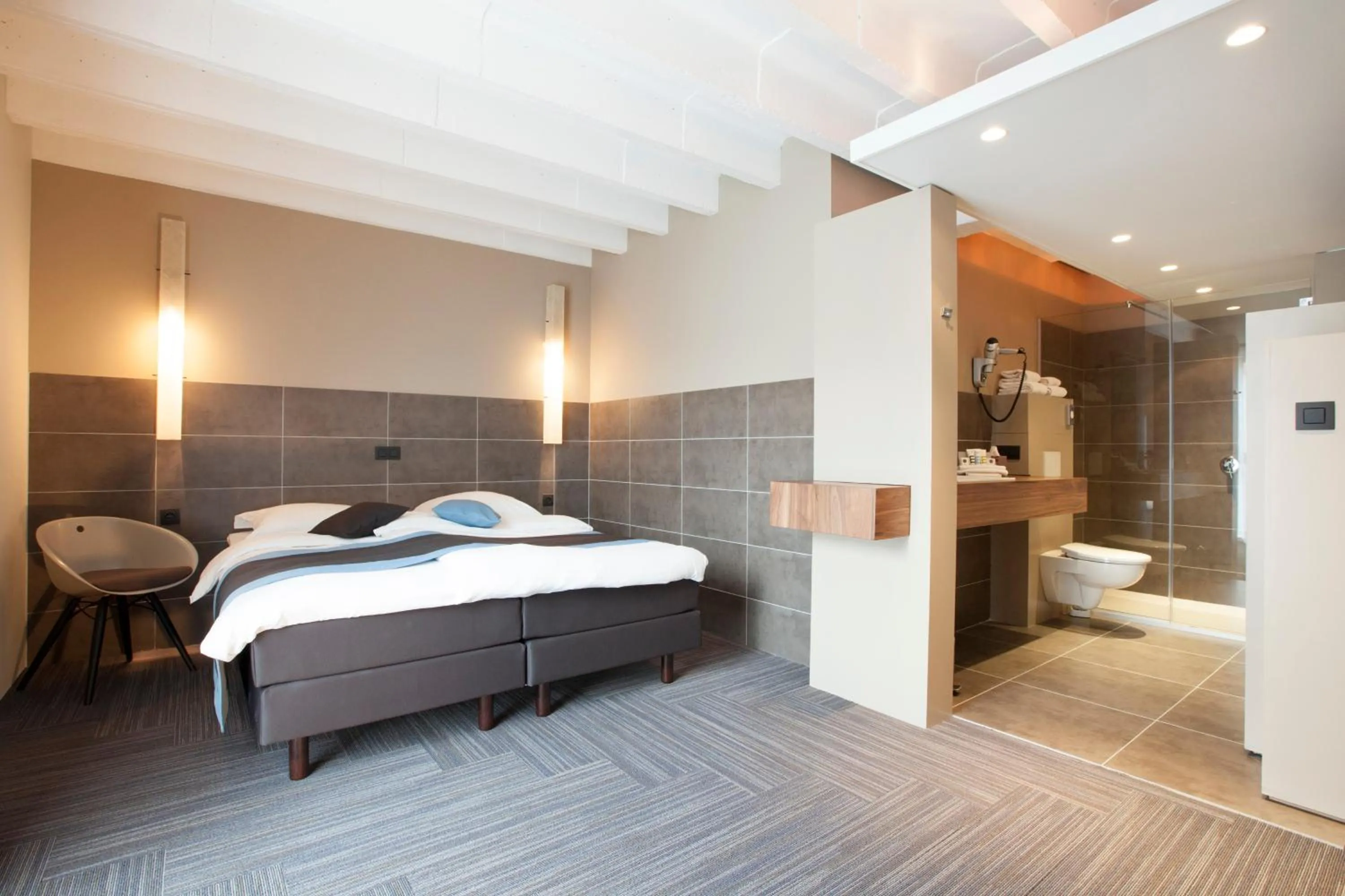 Bedroom, Bed in Hotel Vé