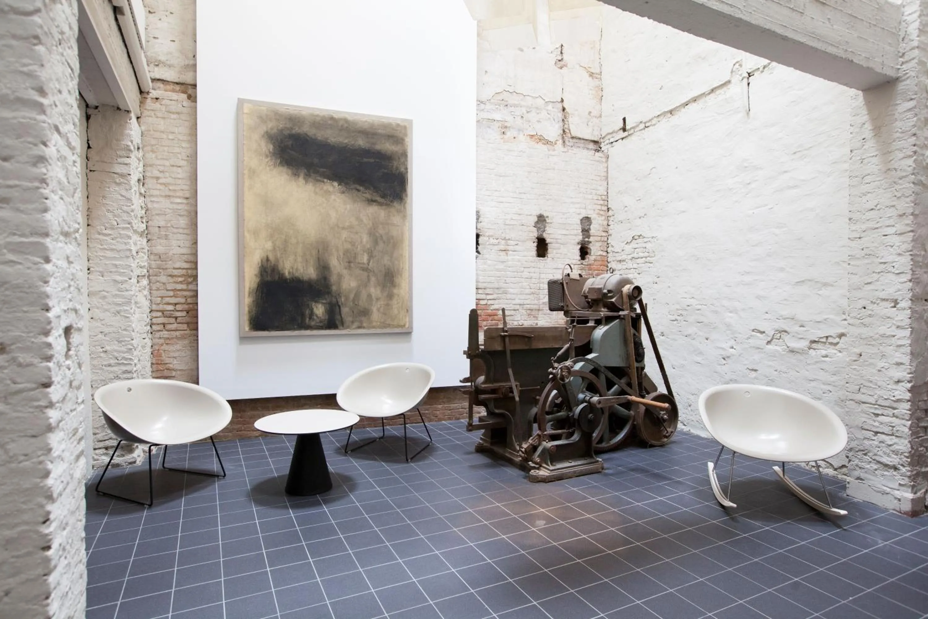 Property building in Hotel Vé