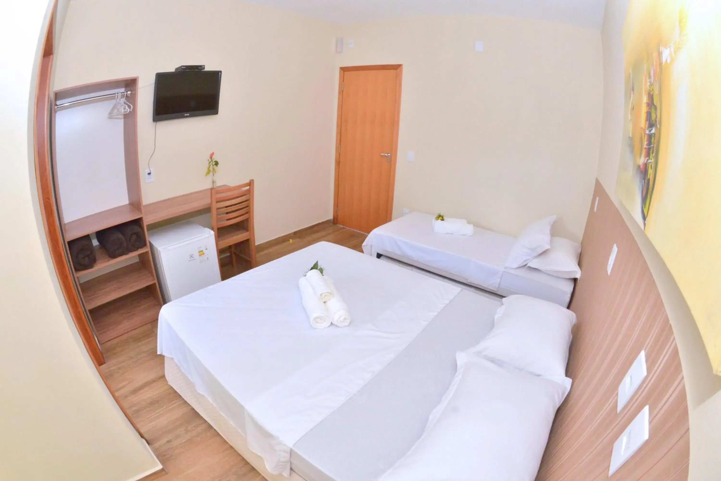Family Room with Private Bathroom in Pousada Mar de Almirante Family Room with Private Bathroom in Pousada Mar de Almirante