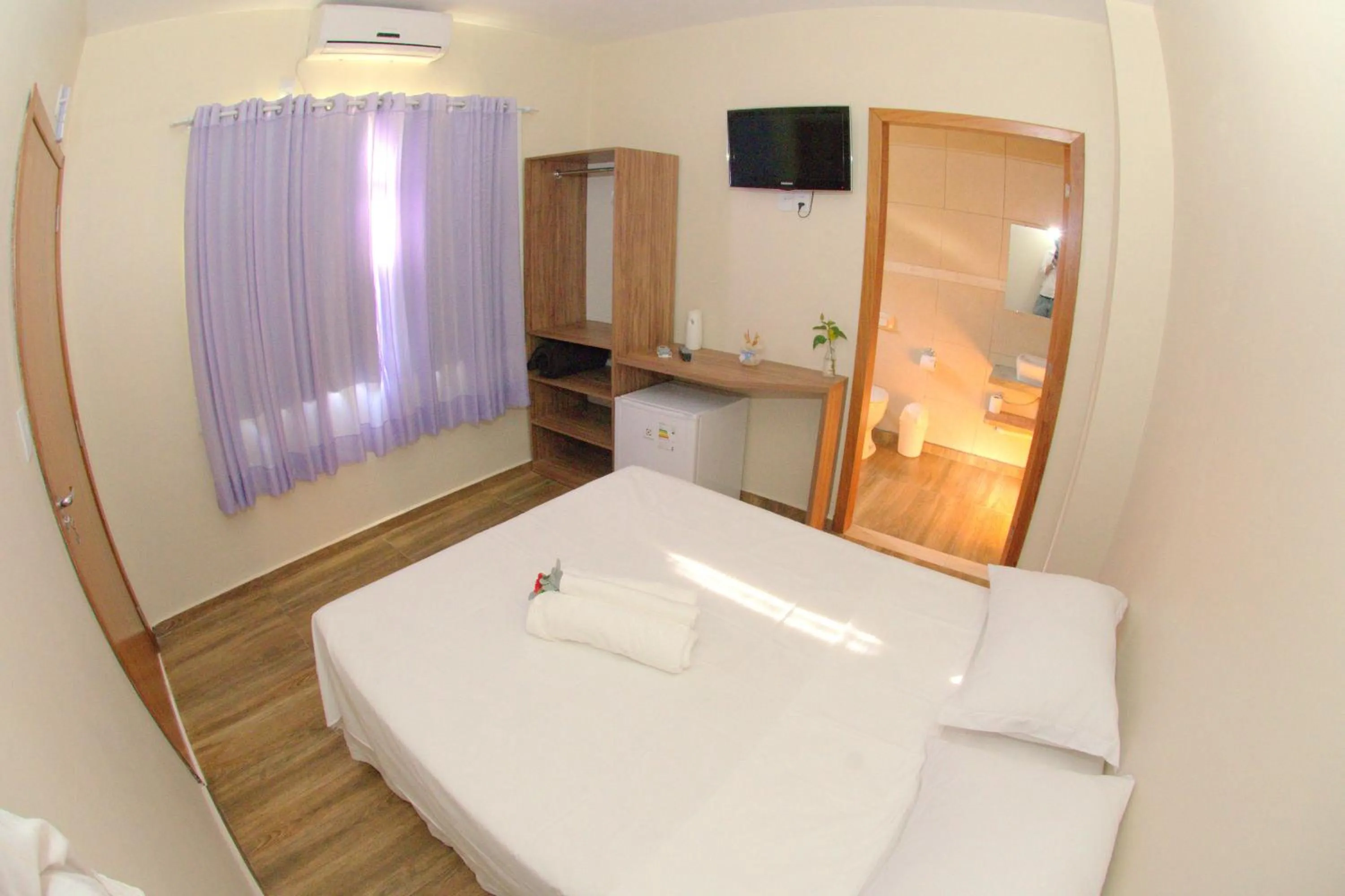 Photo of the whole room in Pousada Mar de Almirante