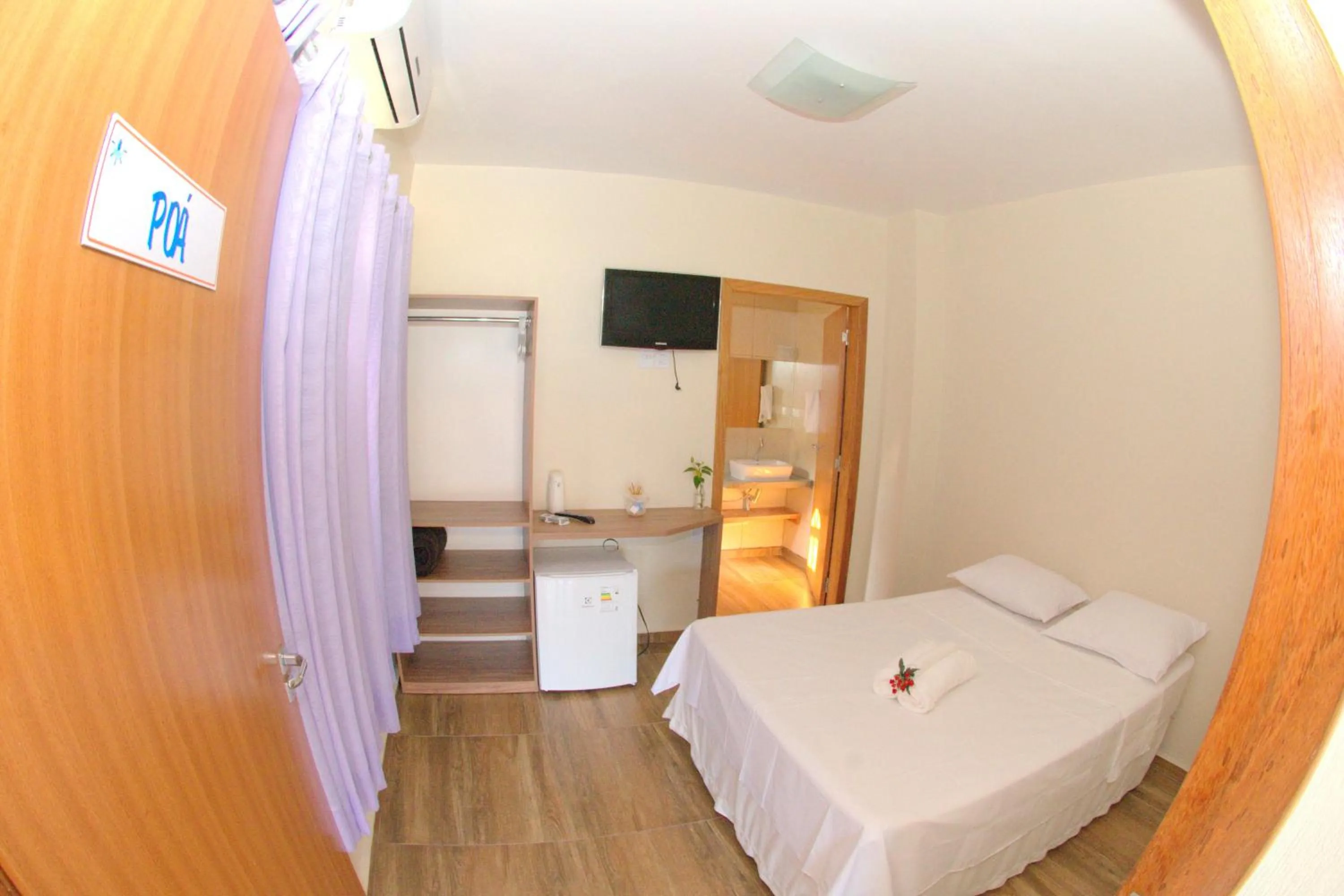 Photo of the whole room in Pousada Mar de Almirante