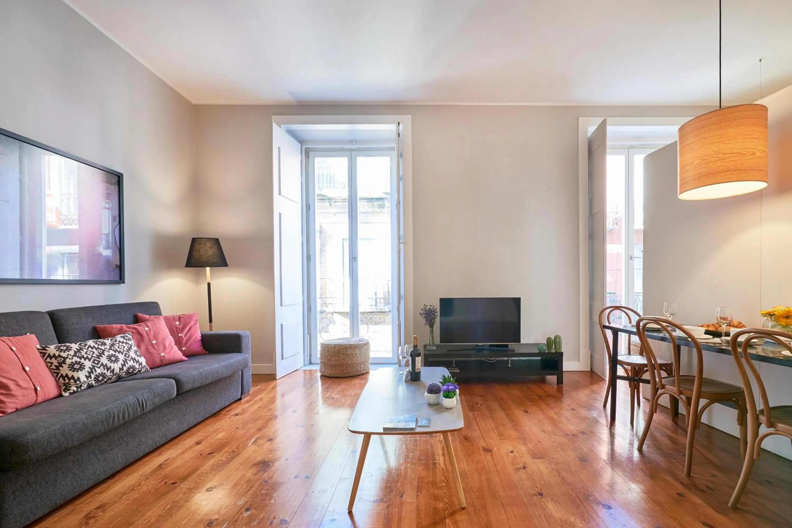 Living room in Lisbon Five Stars Apartments Combro 7