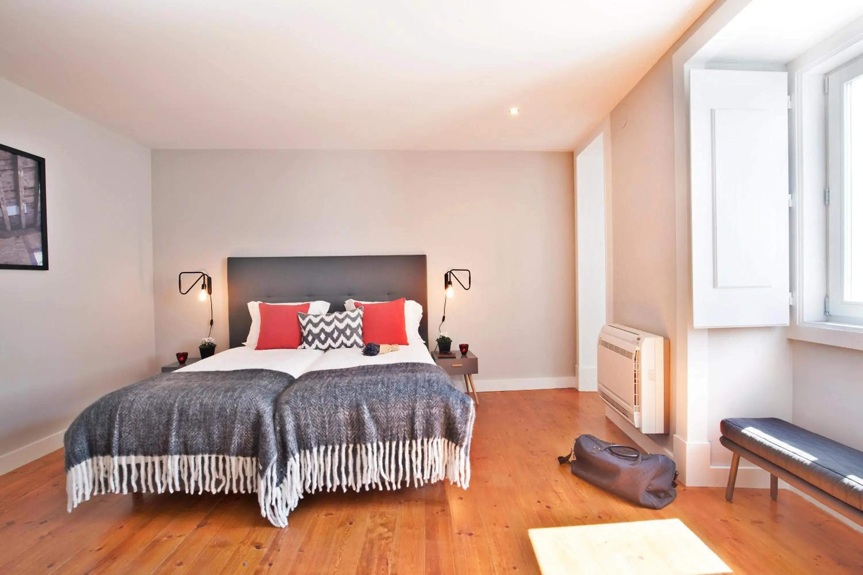 Bed in Lisbon Five Stars Apartments Combro 7 Bed in Lisbon Five Stars Apartments Combro 7