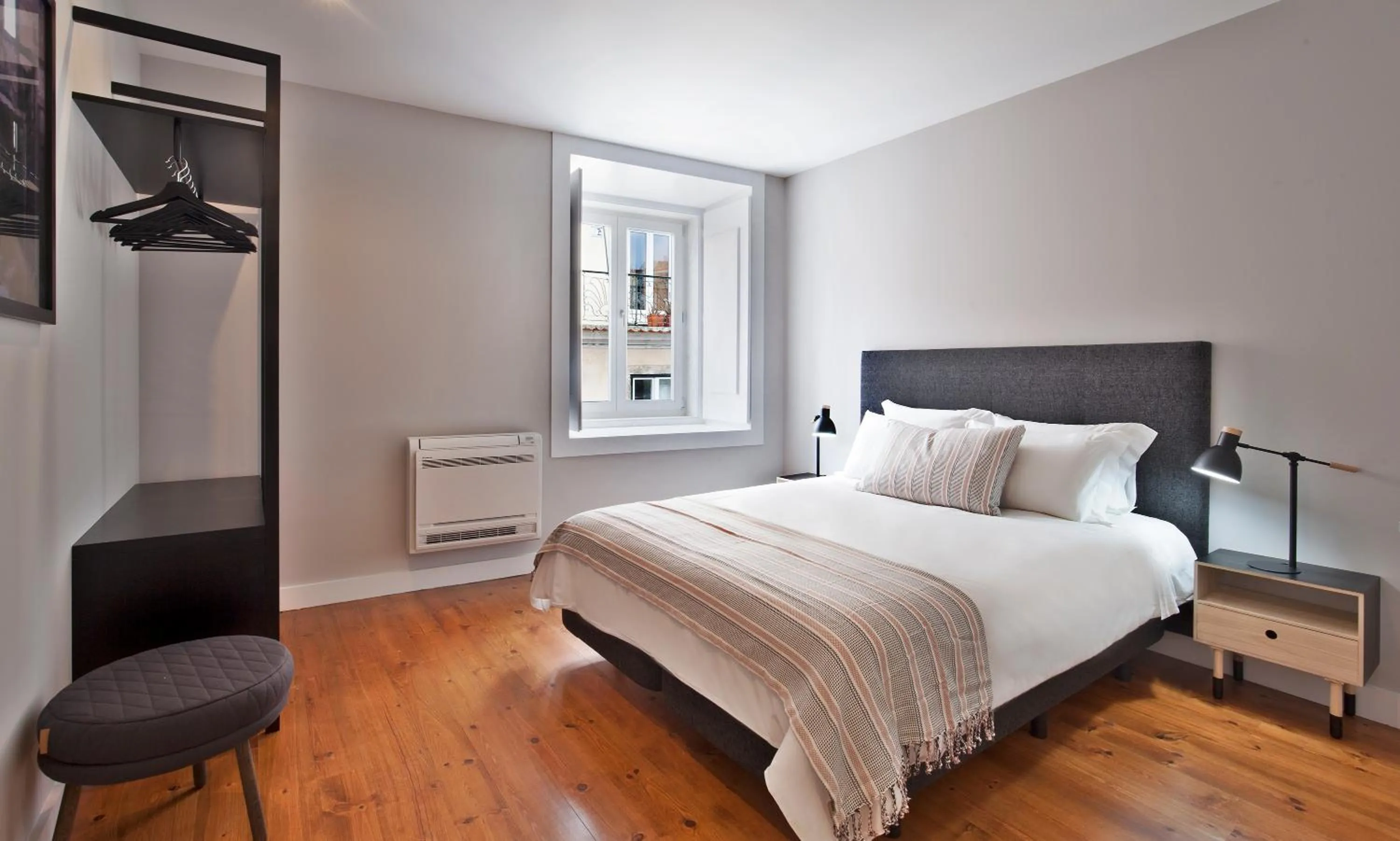 Bedroom, Bed in Lisbon Five Stars Apartments Combro 7