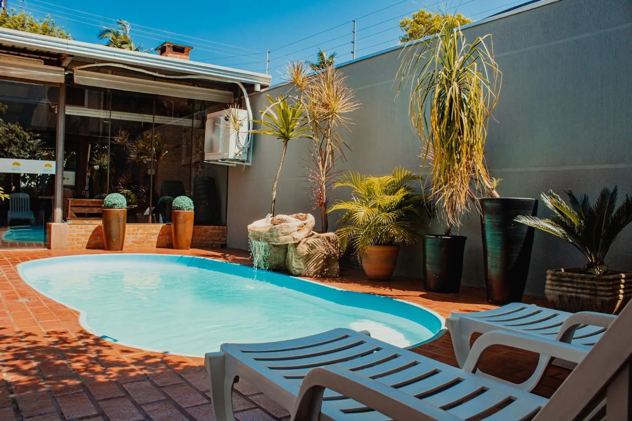 Swimming pool in Pousada Nanai