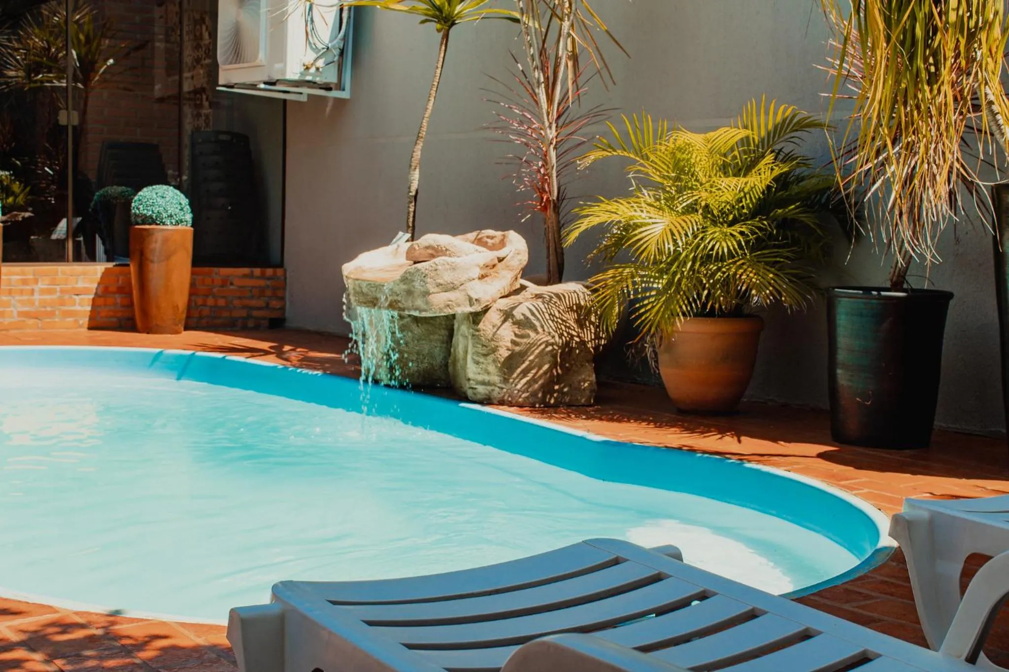 Swimming pool in Pousada Nanai