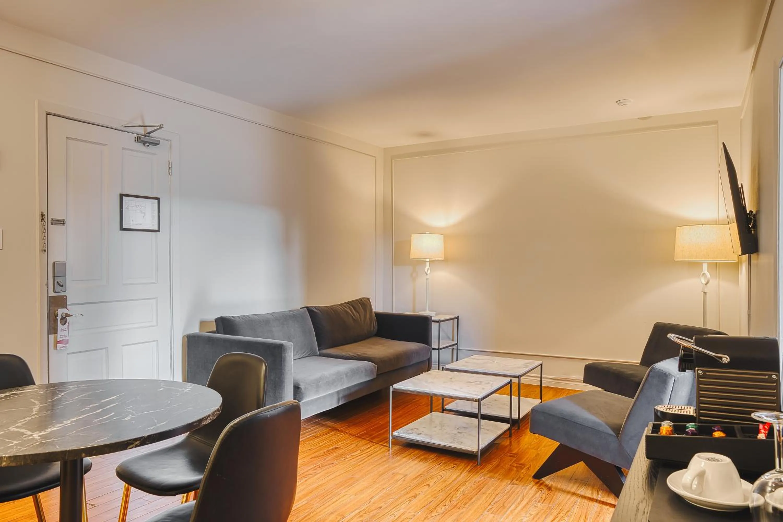 Living room in The Windsor Hotel by Hoco Hotels Collection