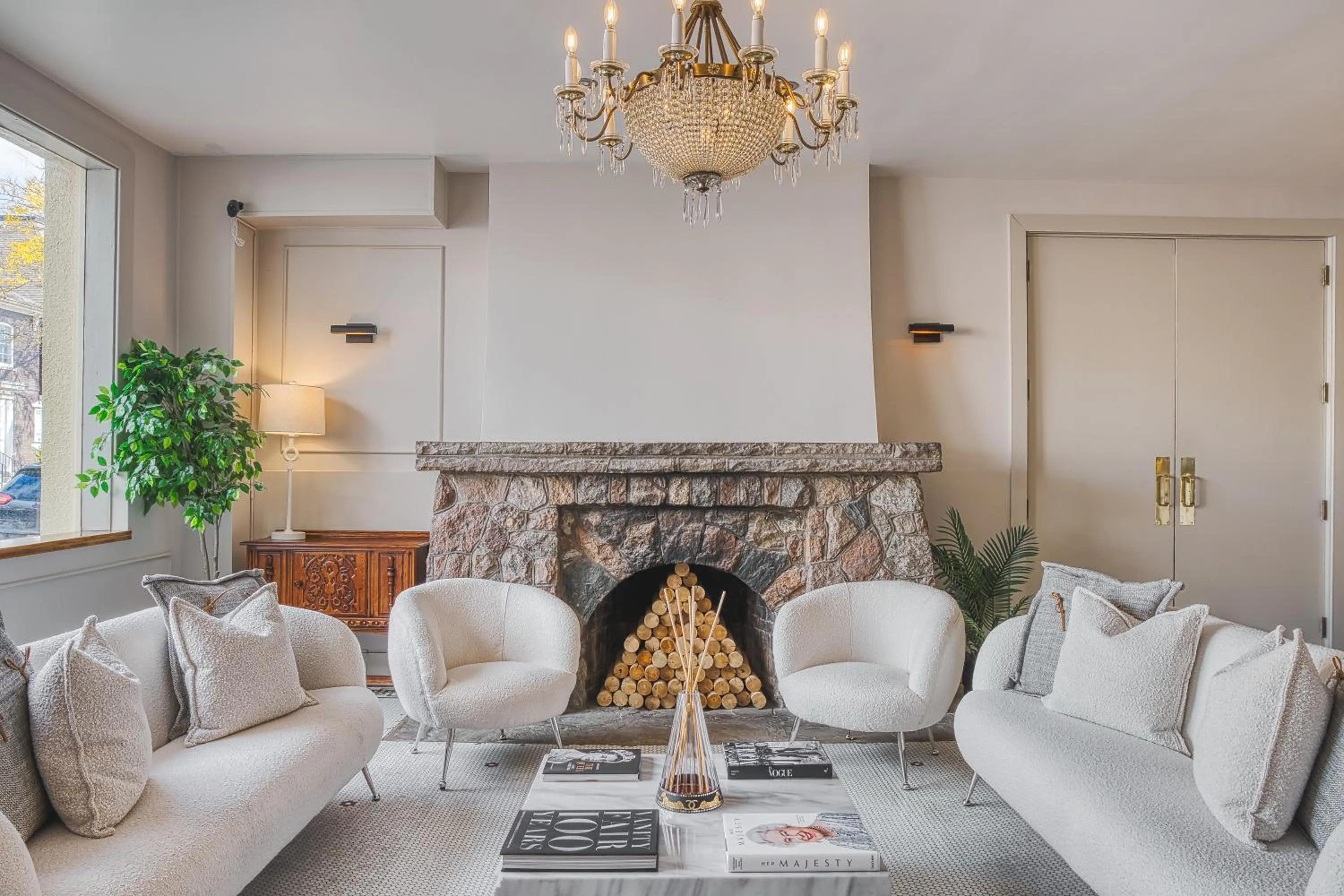 Lobby or reception in The Windsor Hotel by Hoco Hotels Collection