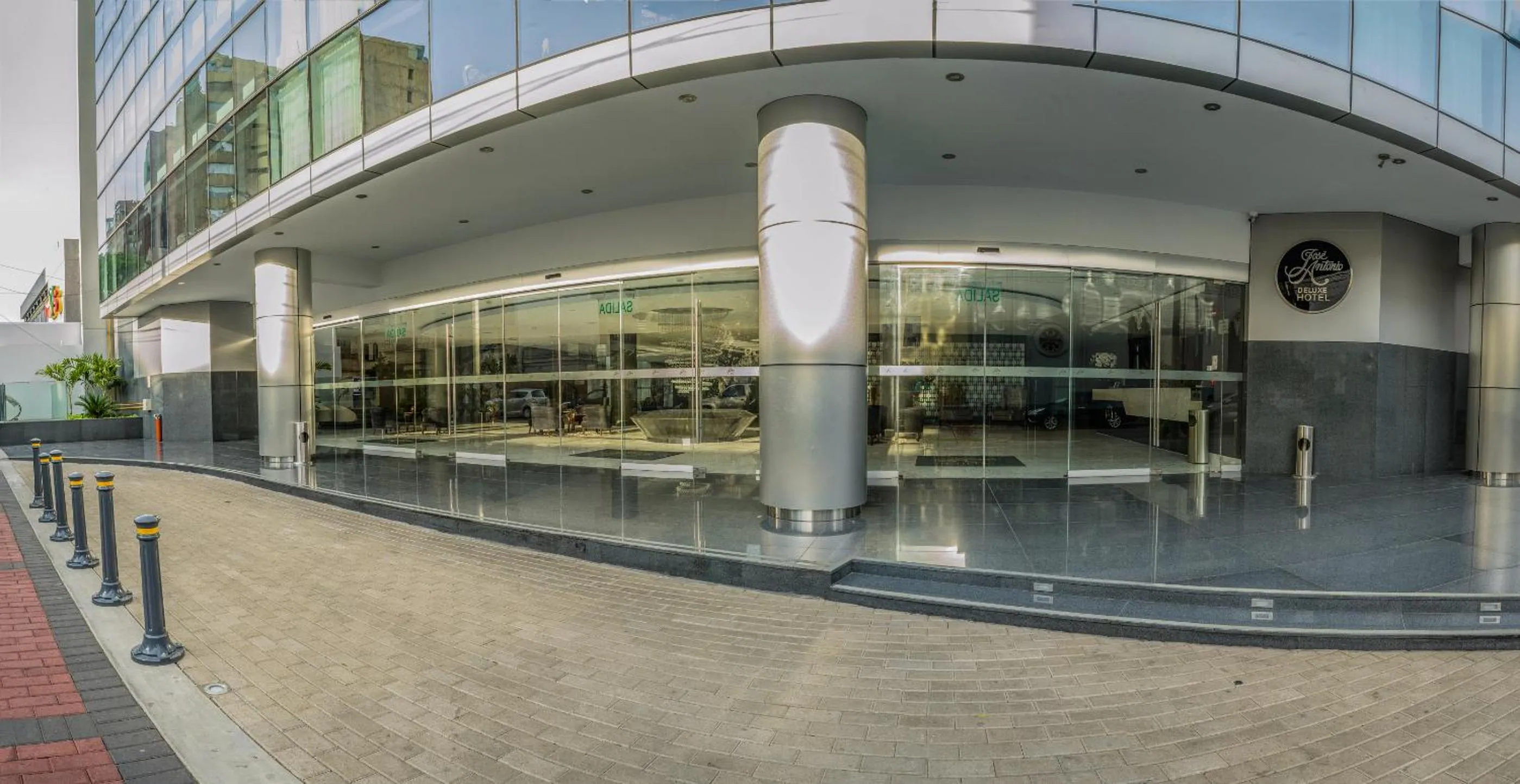 Property building in Jose Antonio Deluxe