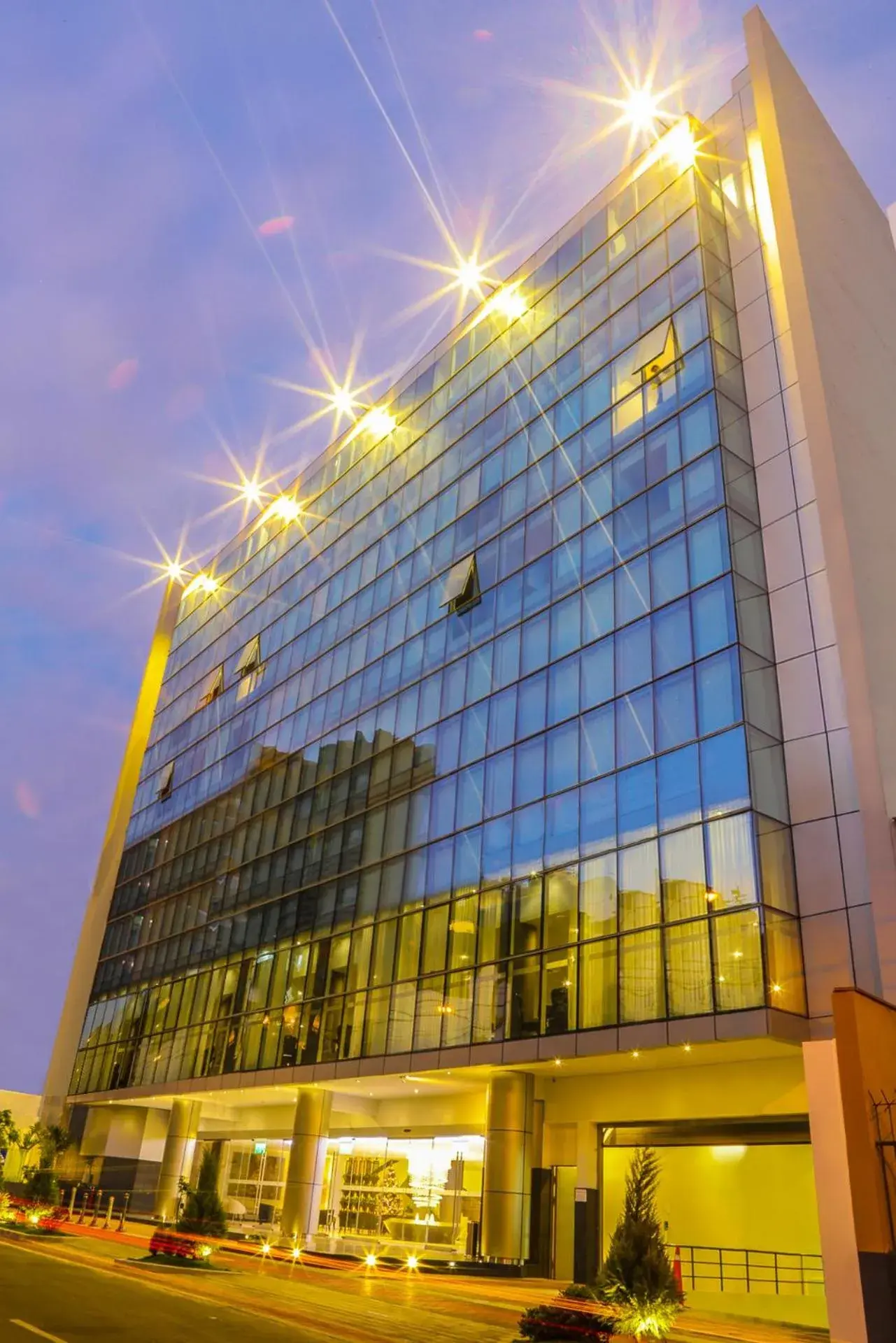 Property building in Jose Antonio Deluxe Property building in Jose Antonio Deluxe