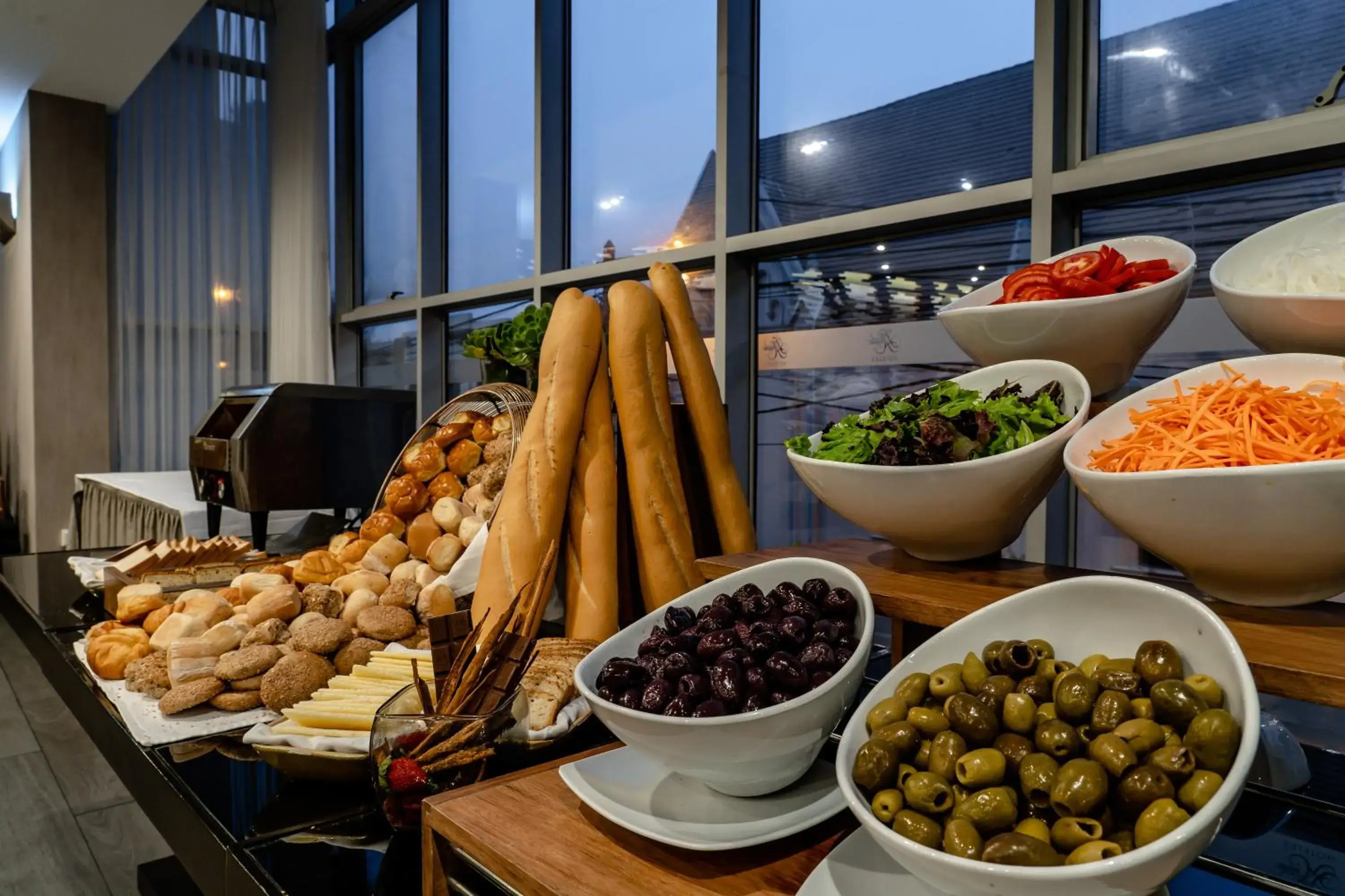 Restaurant/places to eat in Jose Antonio Deluxe Restaurant/places to eat in Jose Antonio Deluxe