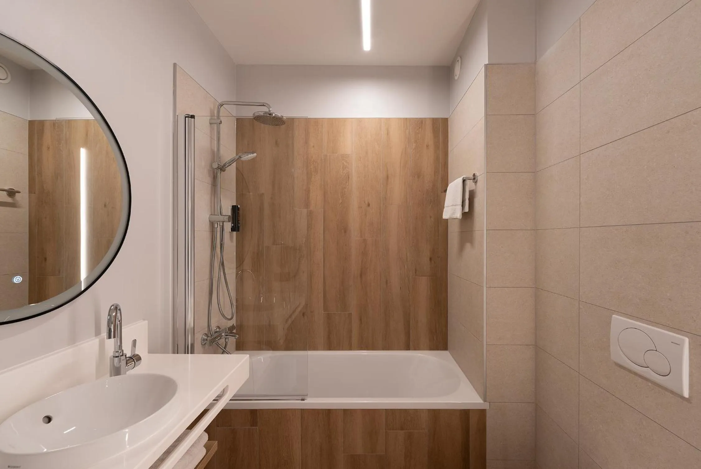 Bathroom in Parkhotel Izegem