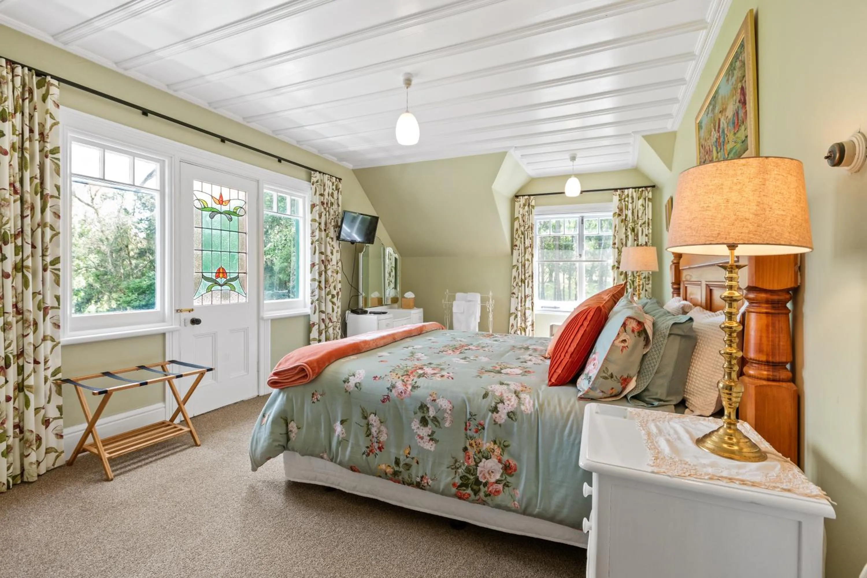 Bed in Ashcott Homestead Bed & Breakfast