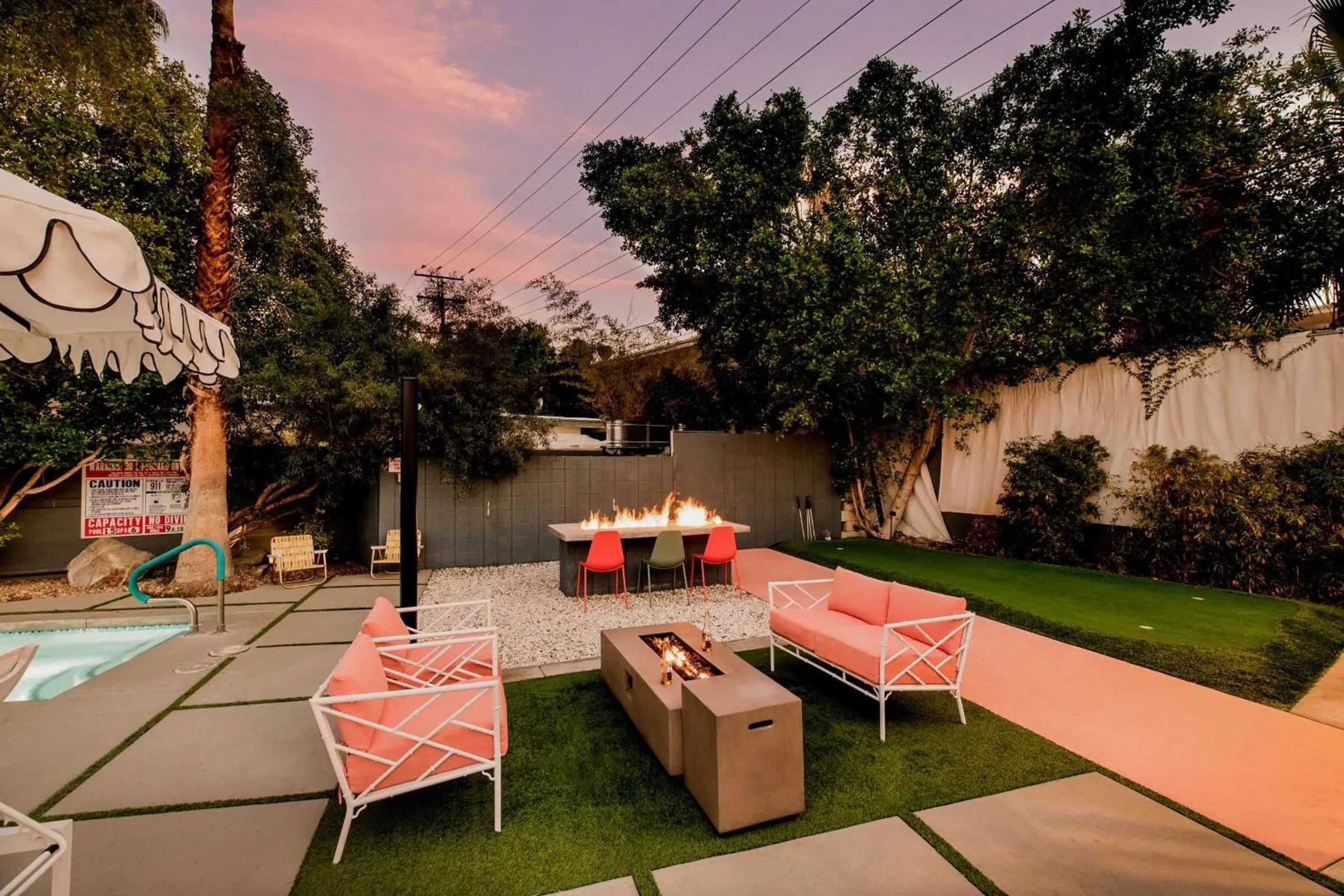 Other in The Wesley by AvantStay Mid-Century Modern Oasis with Pool