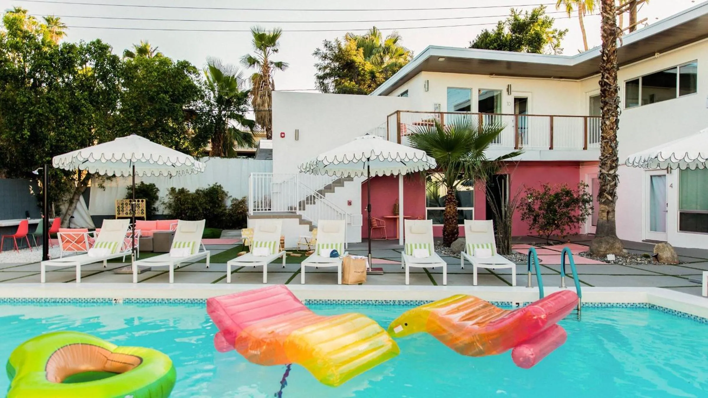 Other in The Wesley by AvantStay Mid-Century Modern Oasis with Pool