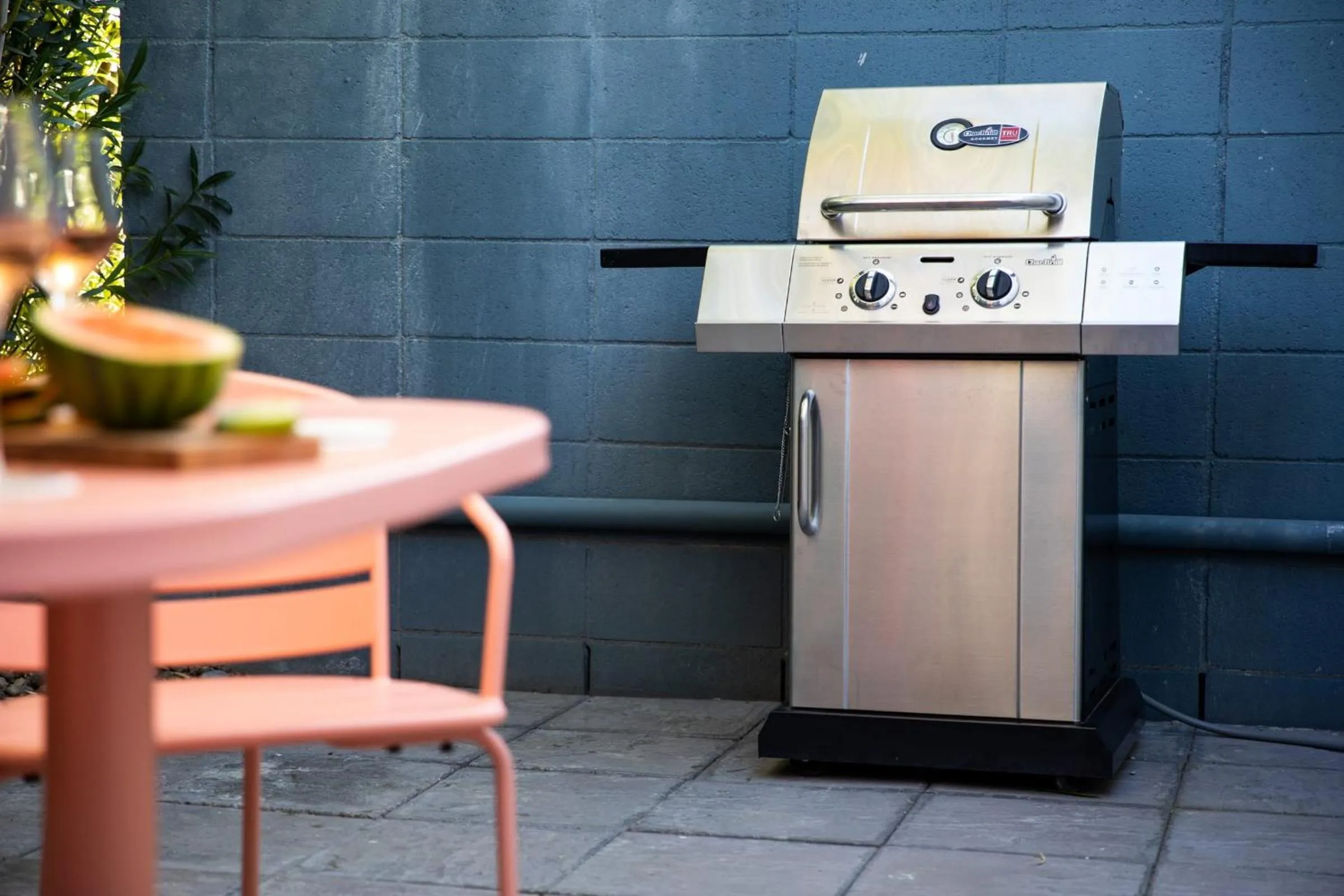 Other in The Wesley by AvantStay Mid-Century Modern Oasis with Pool