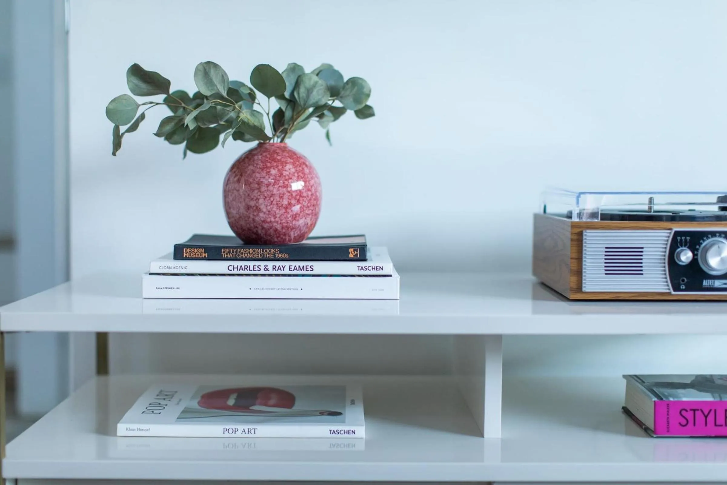 Other in The Wesley by AvantStay Mid-Century Modern Oasis with Pool