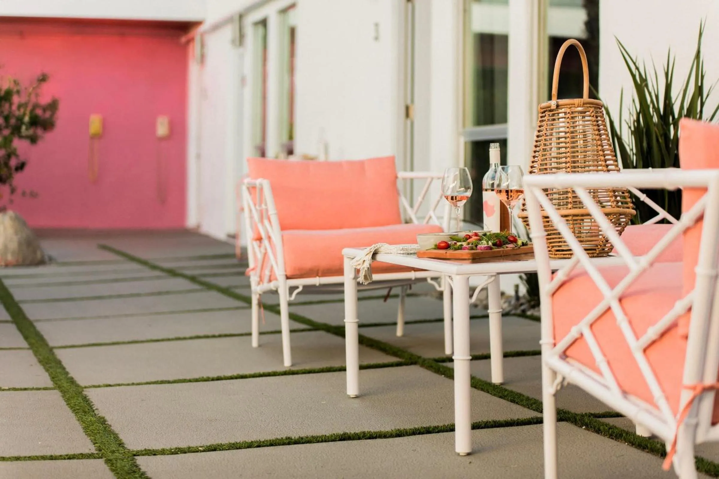 Other in The Wesley by AvantStay Mid-Century Modern Oasis with Pool