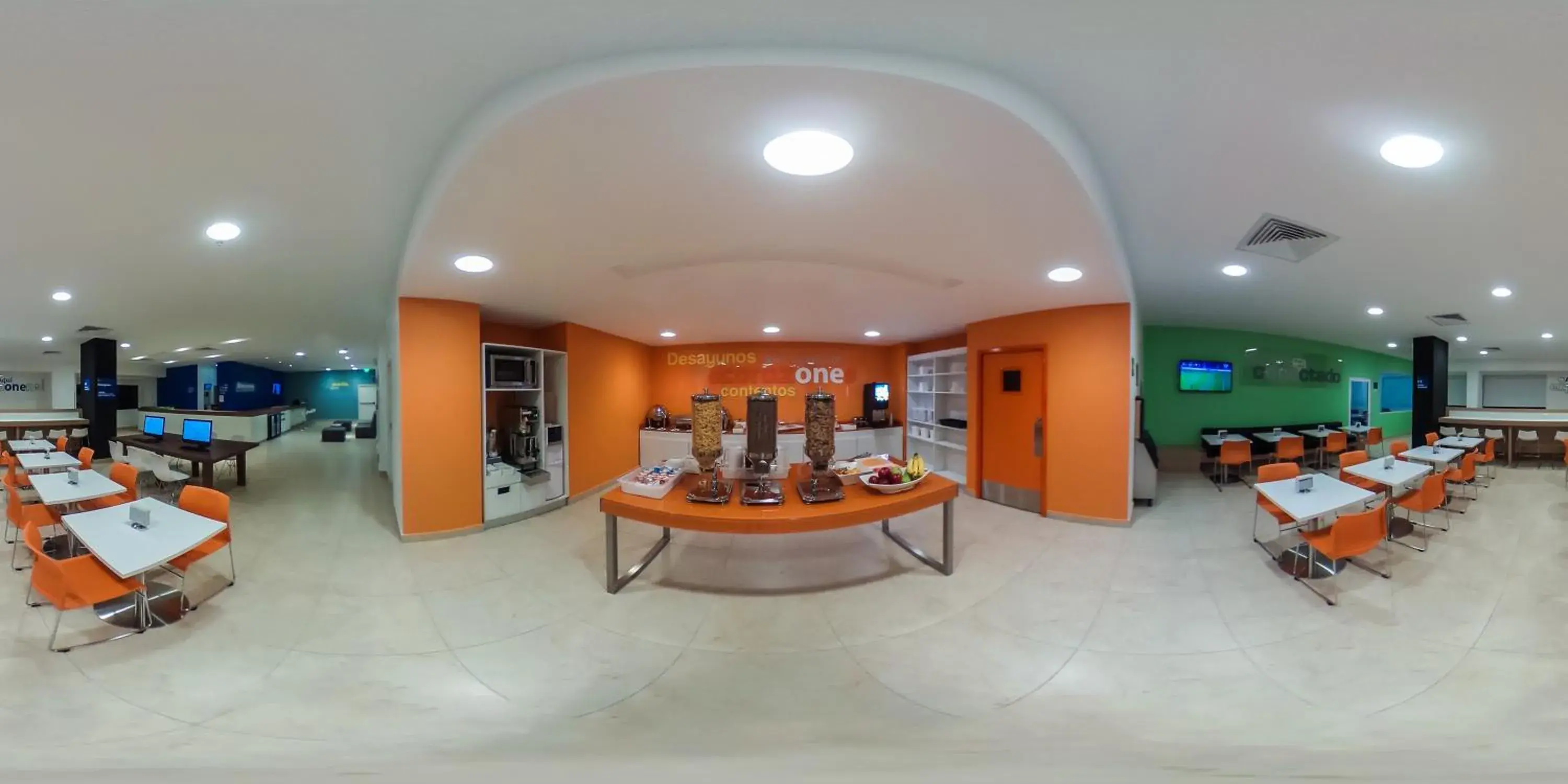 Restaurant/places to eat in One Guadalajara Expo Restaurant/places to eat in One Guadalajara Expo