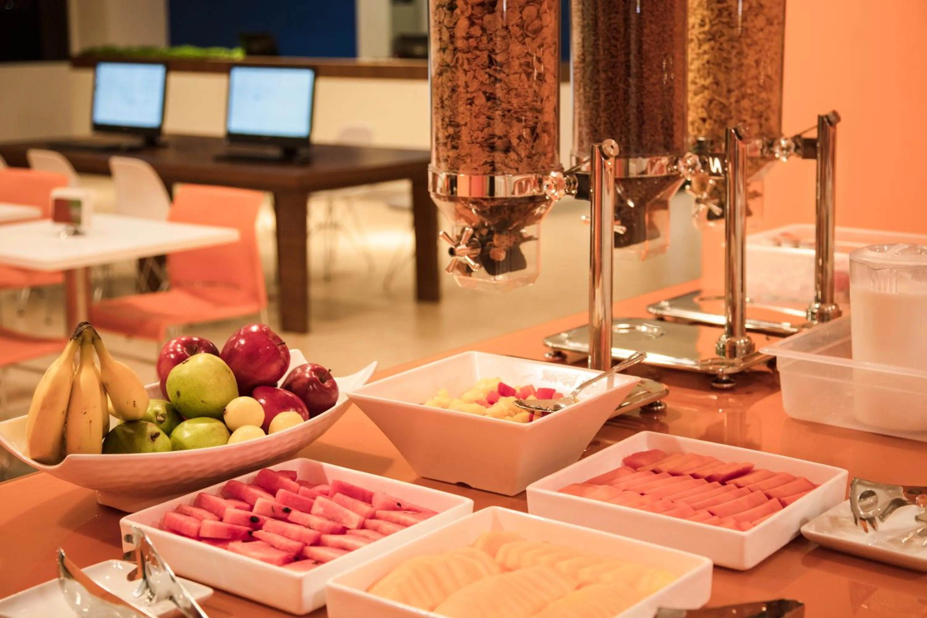 Restaurant/places to eat in One Guadalajara Expo