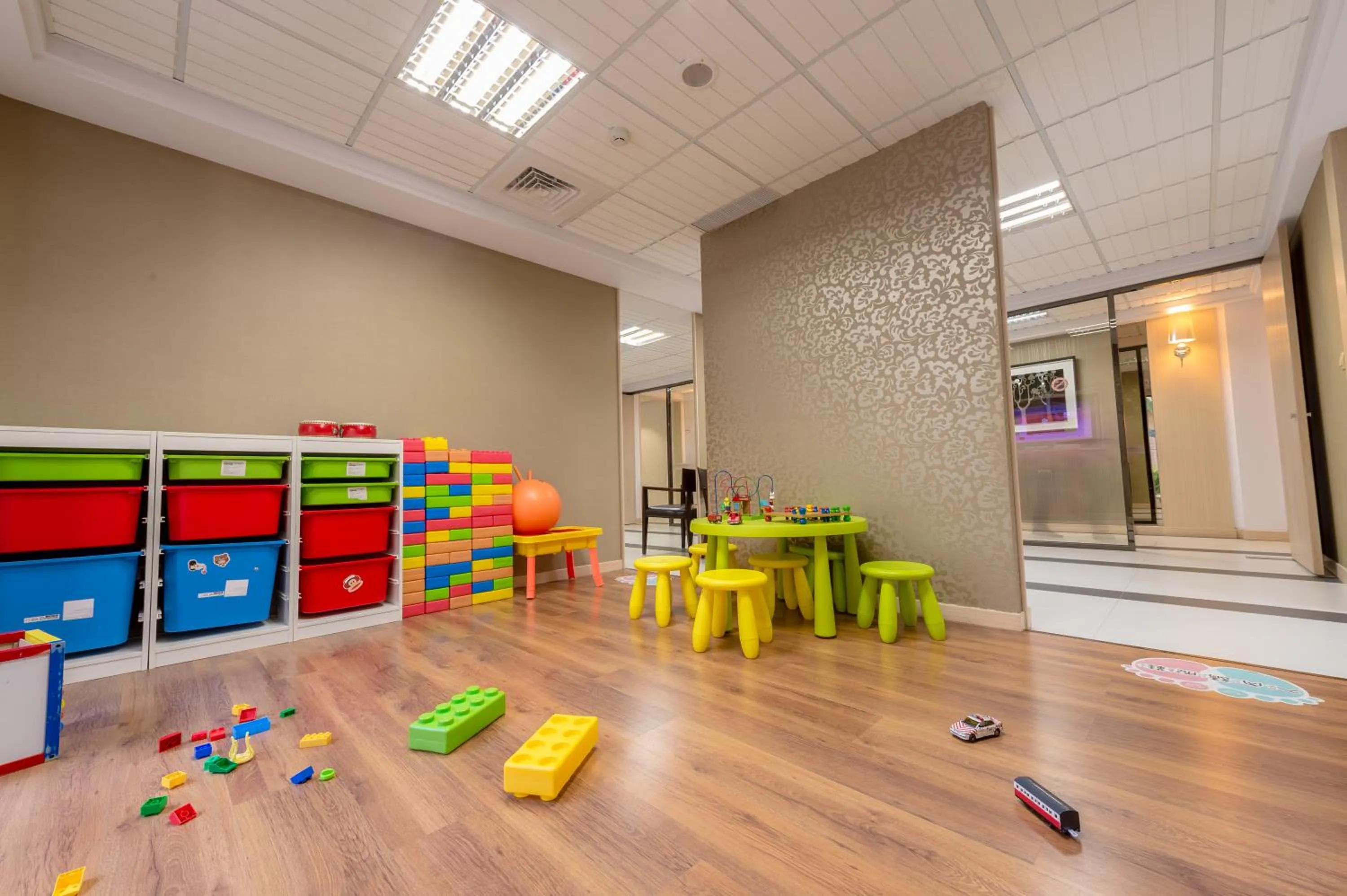 Children play ground in Yundeng Landscape Hotel