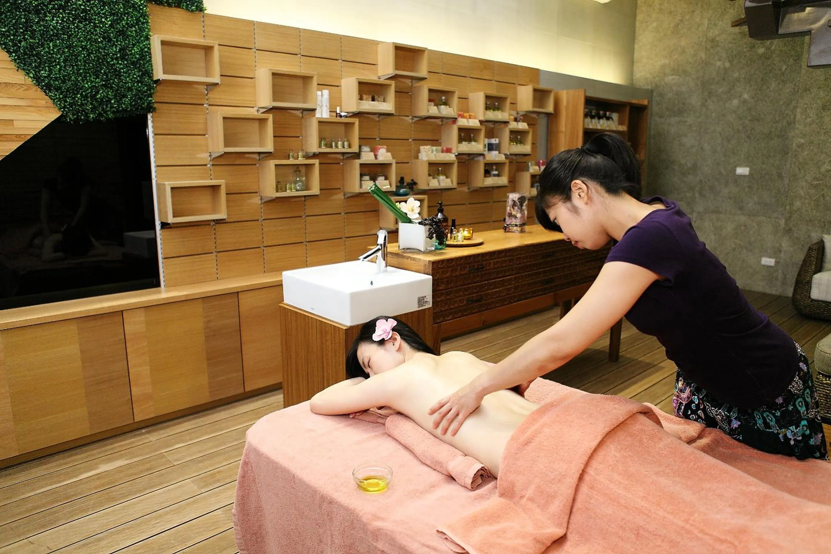 Massage in Yundeng Landscape Hotel