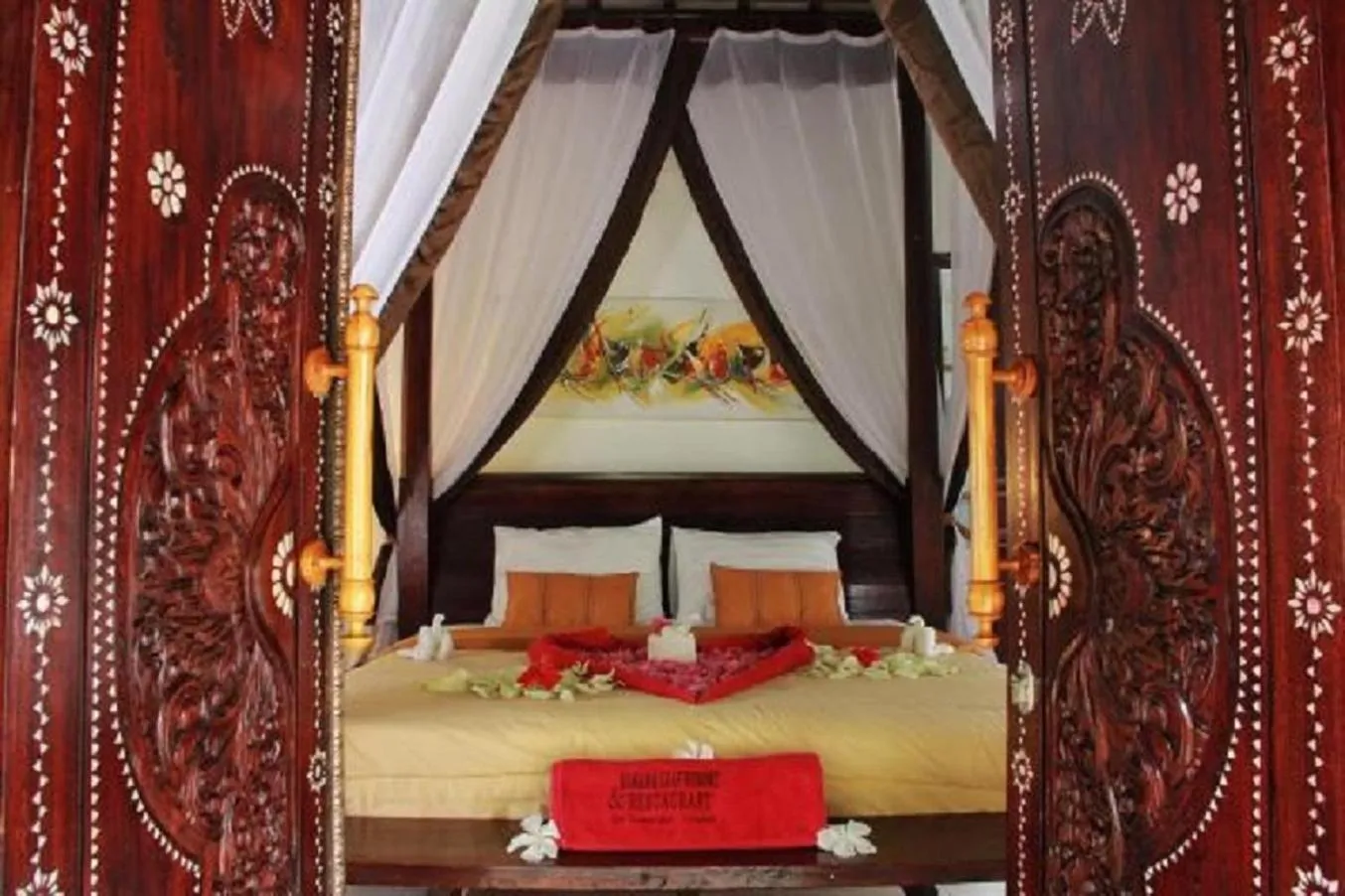 Bedroom, Bed in Banana Leaf Resort