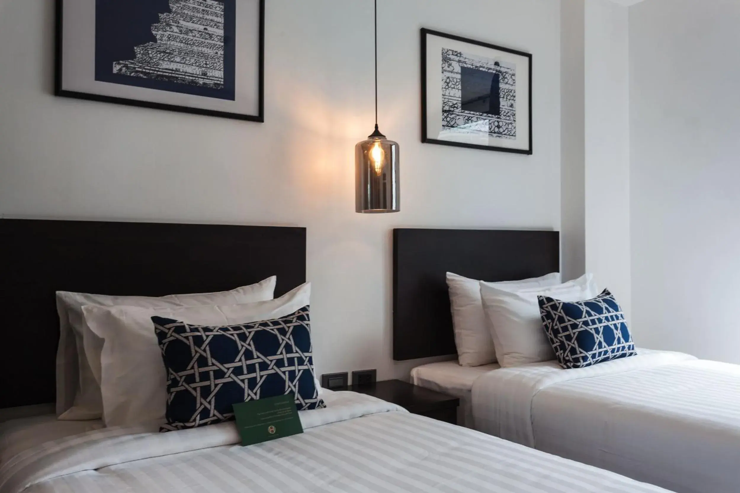 Bed in Oriental Heritage Hotel Bed in Oriental Heritage Hotel