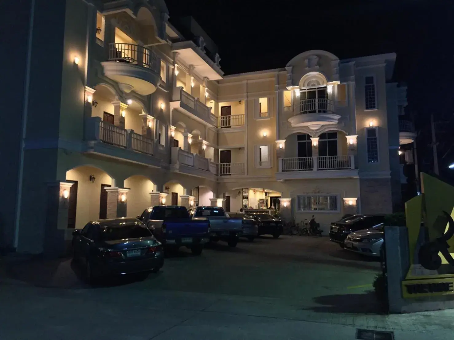 The Nine Mansion The Nine Mansion