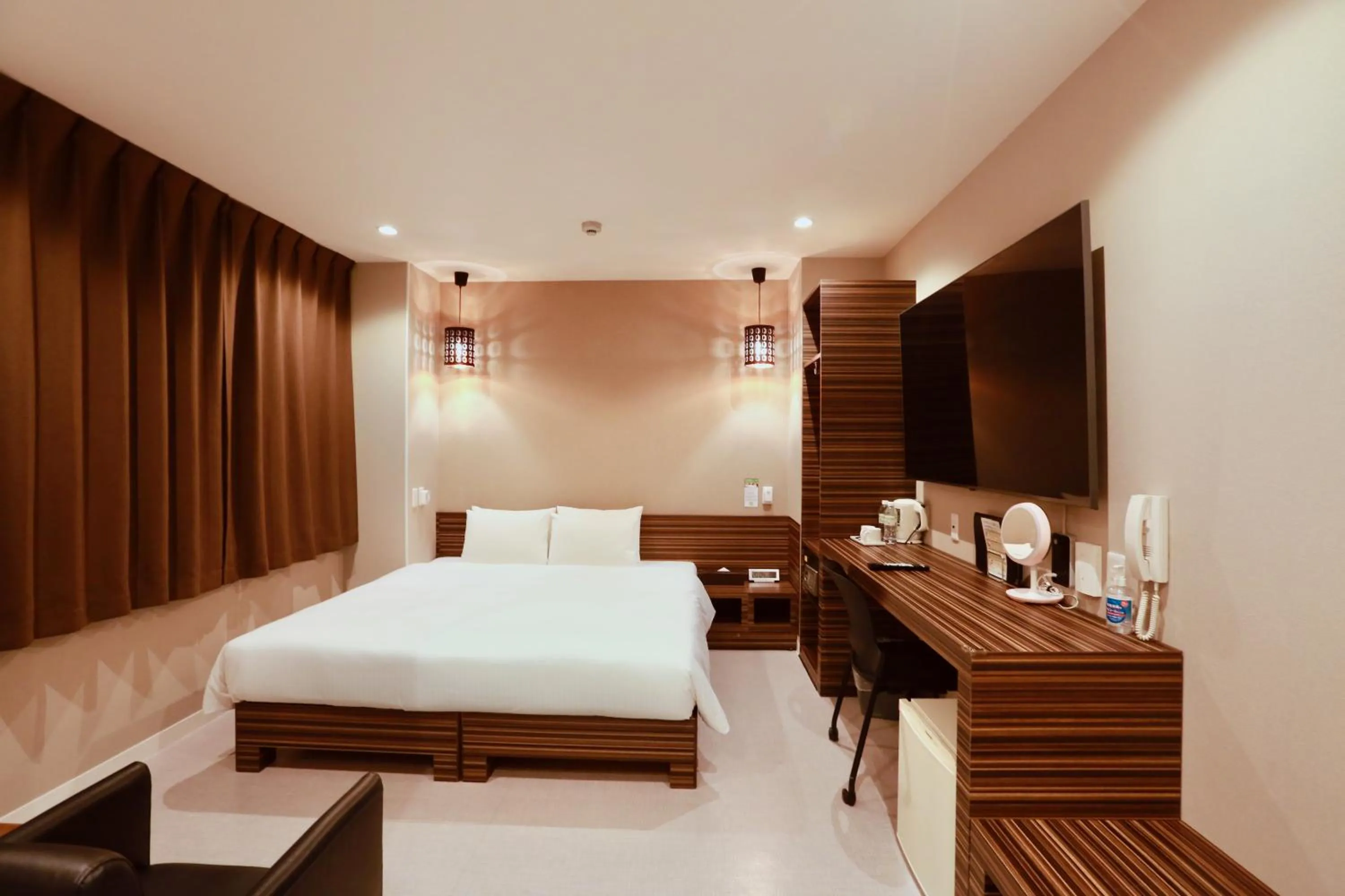 Photo of the whole room, Bed in Hotel 88 Shinsaibashi