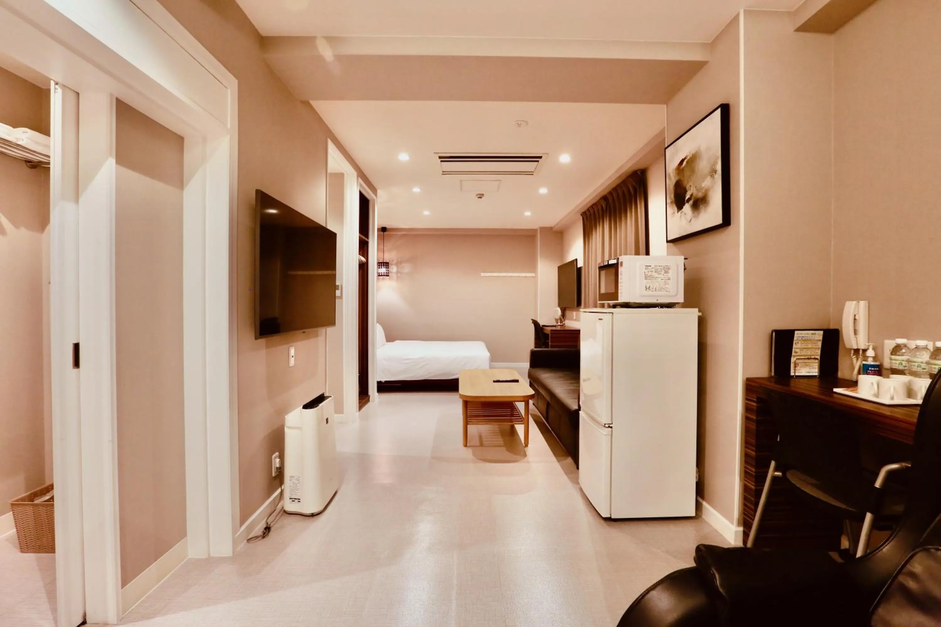 Photo of the whole room, Bed in Hotel 88 Shinsaibashi