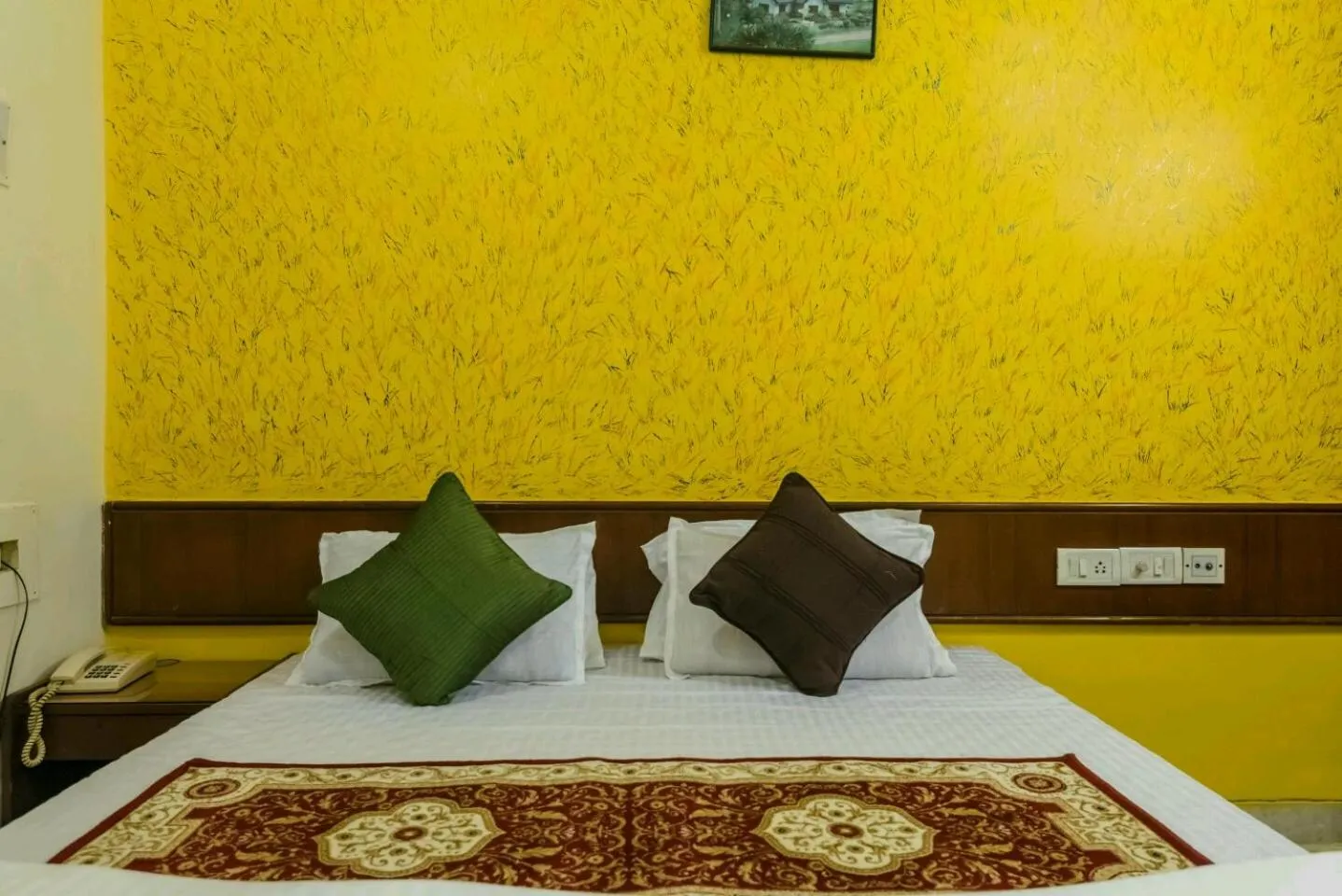 Property building, Bed in Hotel Mogul Palace - Near Masjid Bunder Mumbai