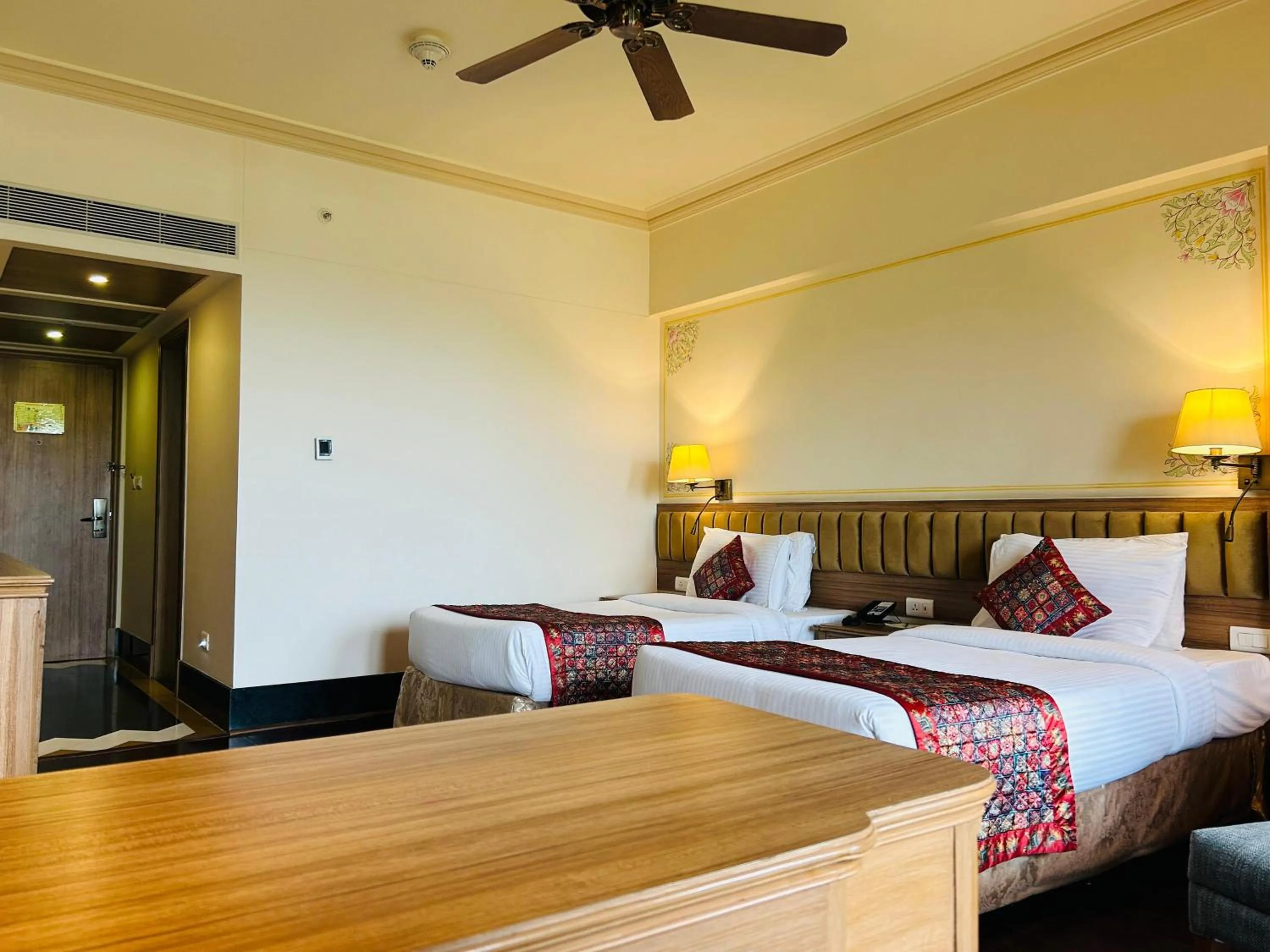 Bed in Indana Palace Jaipur