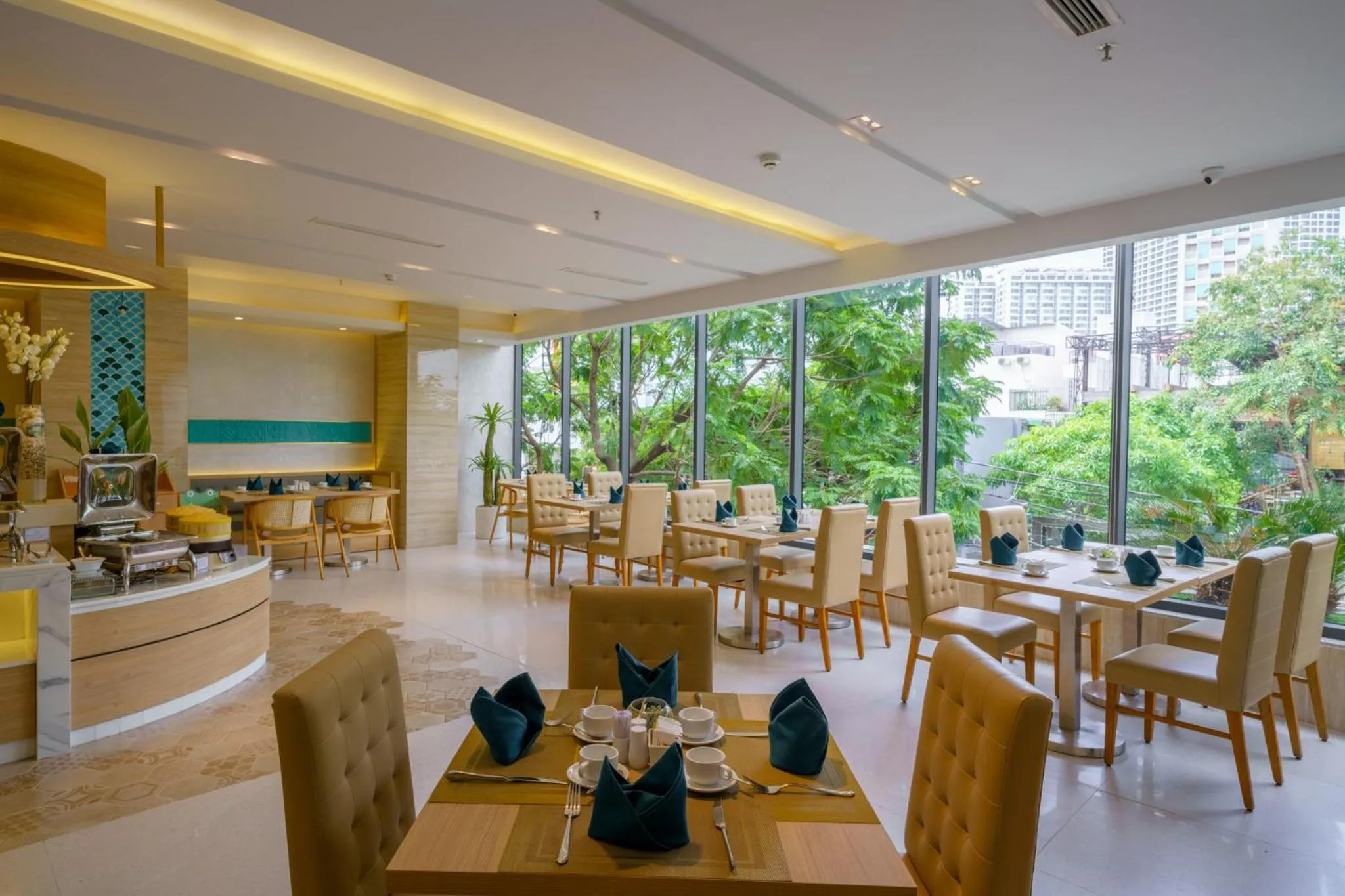 Restaurant/places to eat in Seaesta Nha Trang Hotel