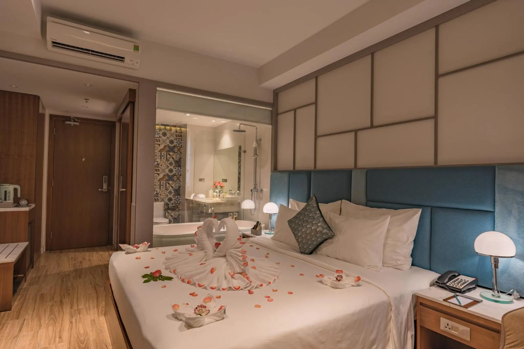 Bedroom, Bed in Seaesta Nha Trang Hotel