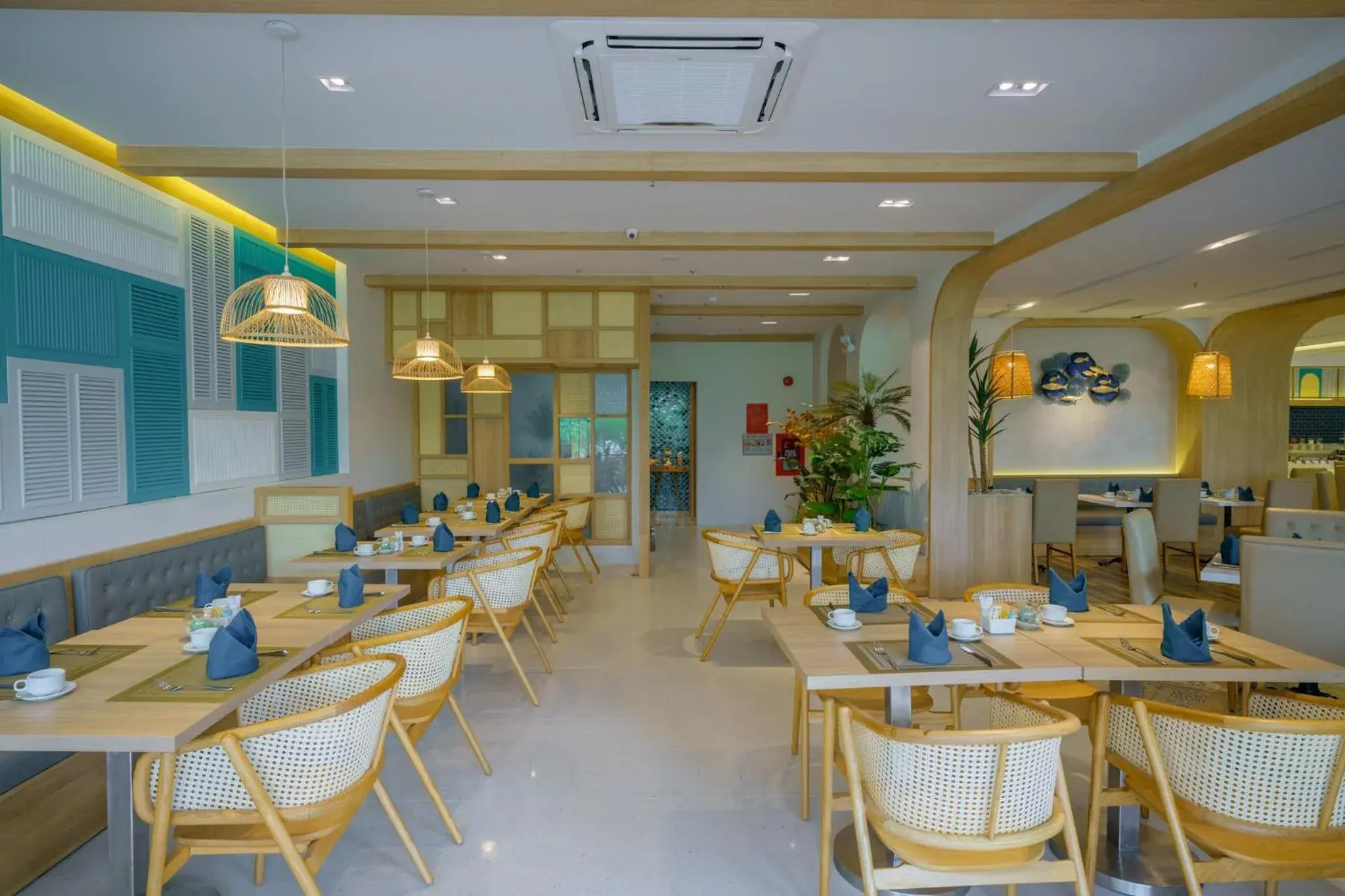 Restaurant/places to eat in Seaesta Nha Trang Hotel Restaurant/places to eat in Seaesta Nha Trang Hotel