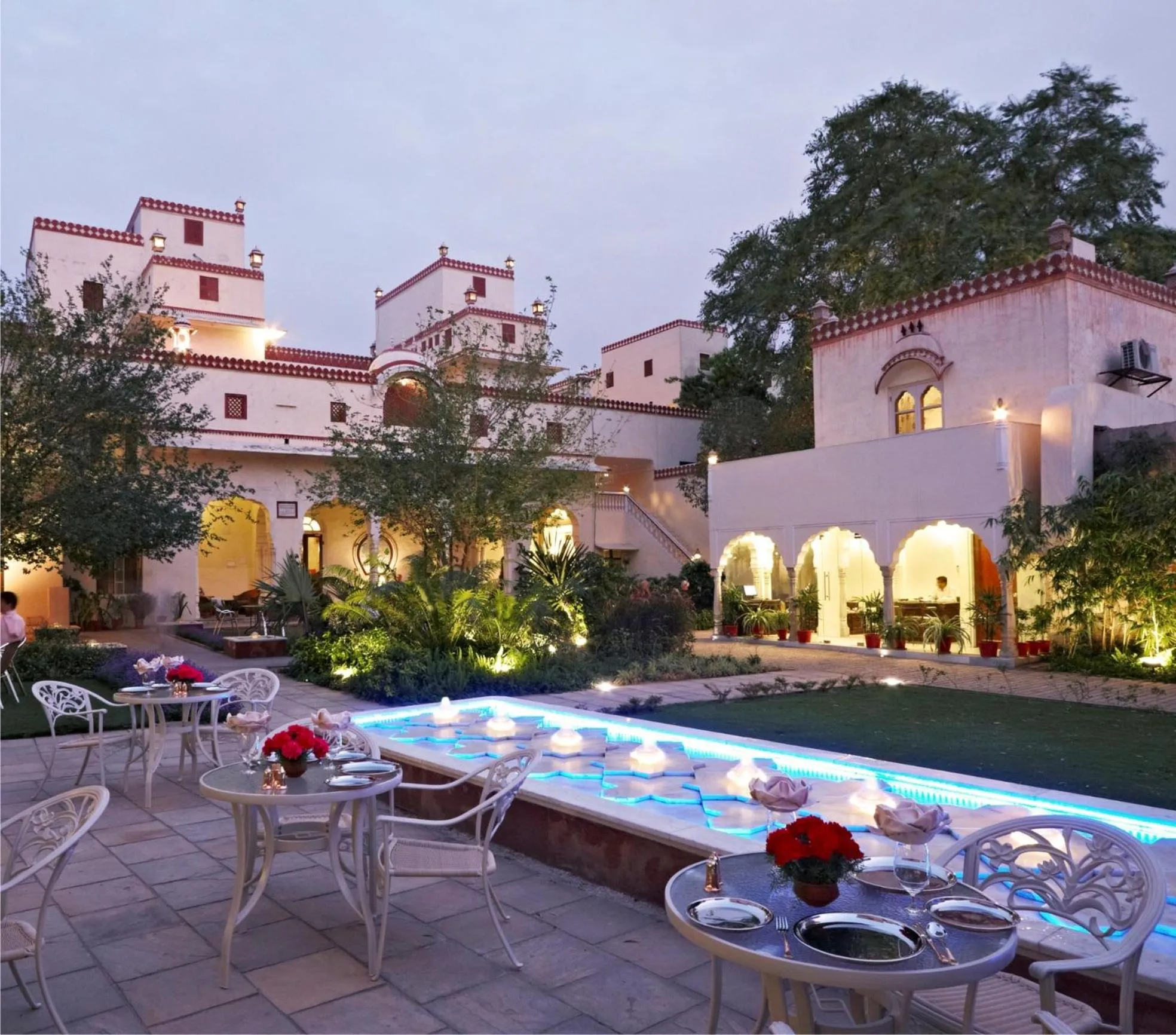 Property building in Mandawa Haveli